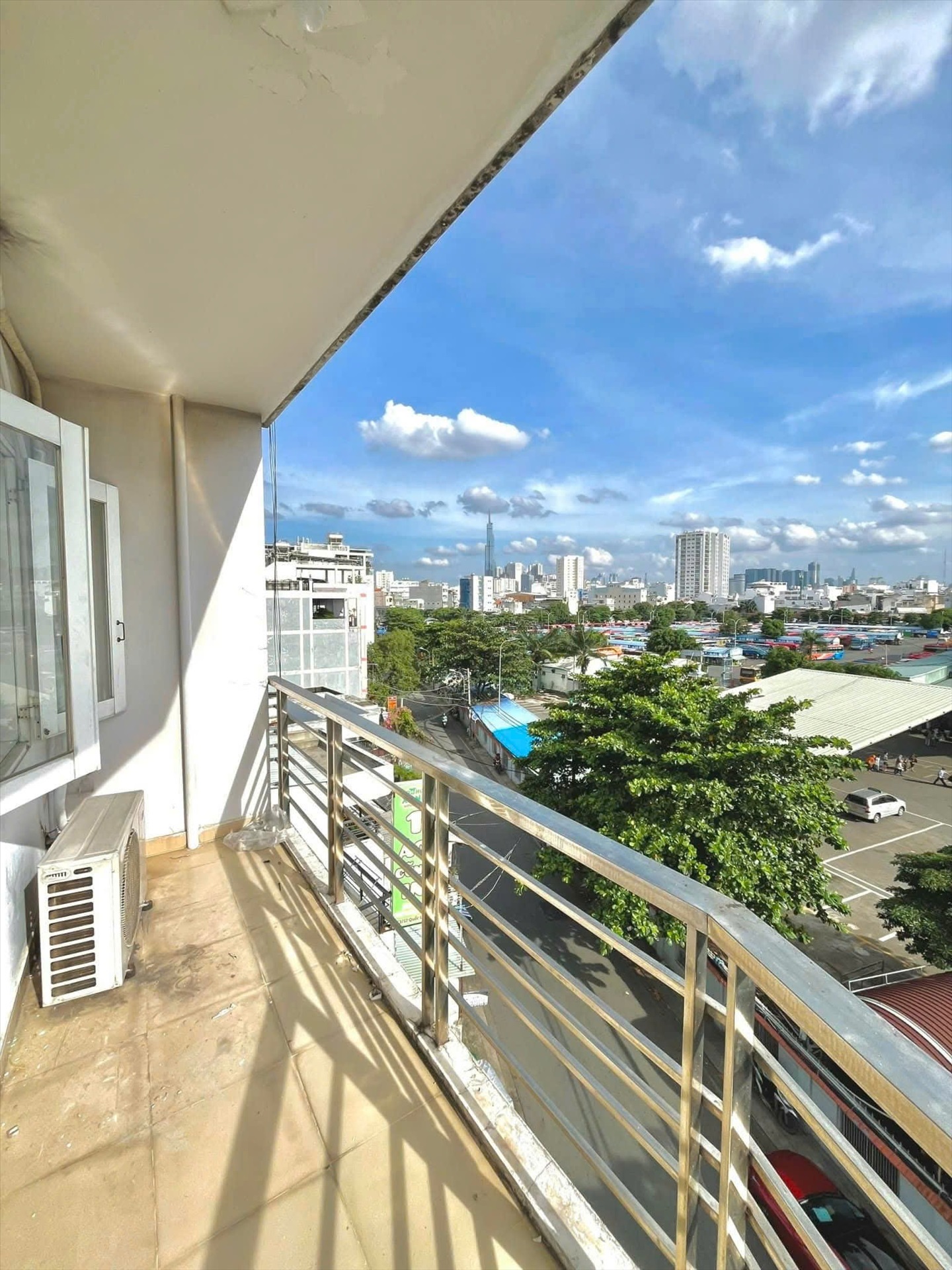 Phòng trọ Studio 30m2 tại HK Home Quốc Lộ 13 - Bình Thạnh - Ban công