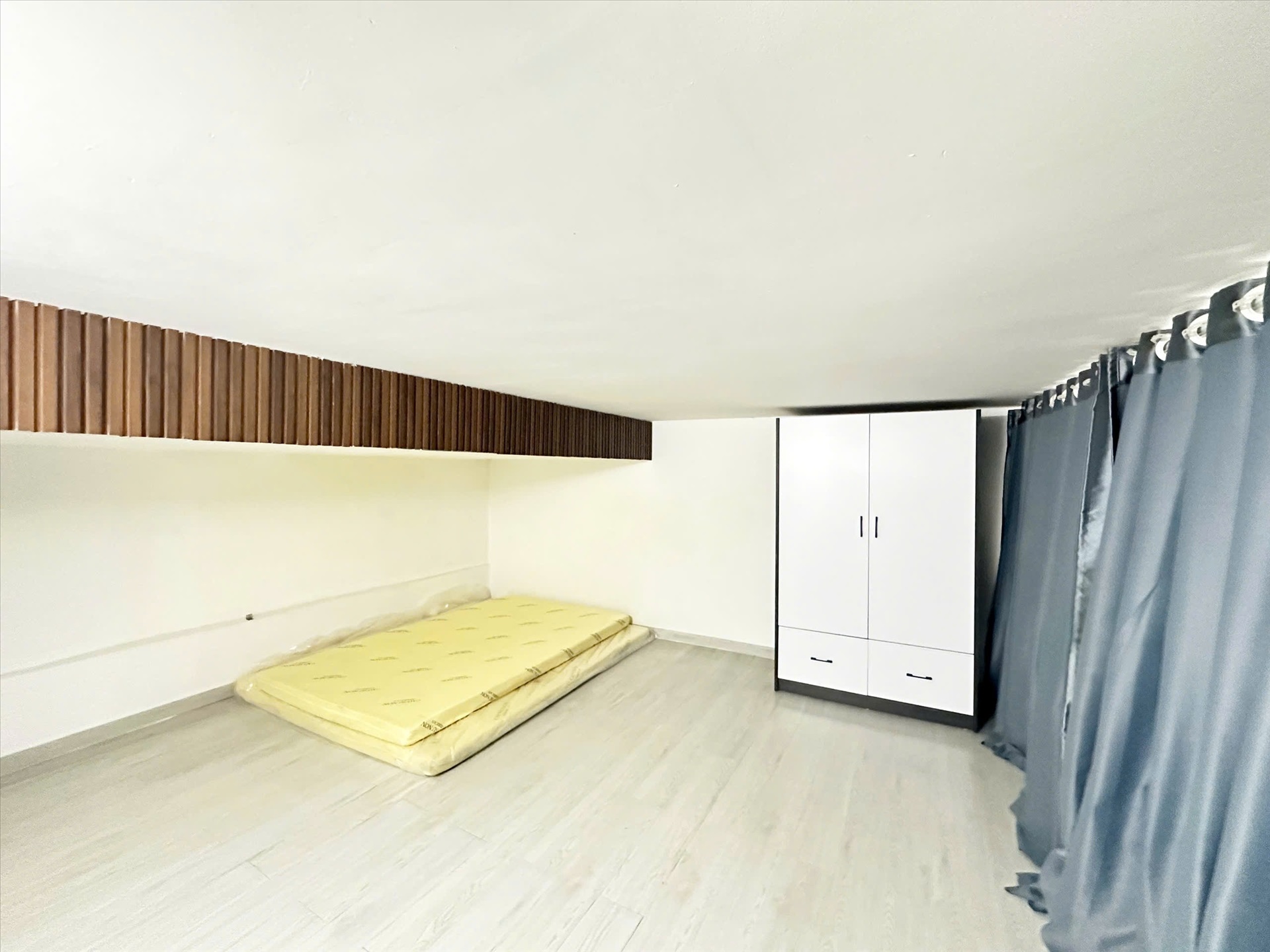 Phòng trọ Duplex 45m2 tại Huy Thịnh Apartment Phó Đức Chính - Quận 1 - Phòng ngủ