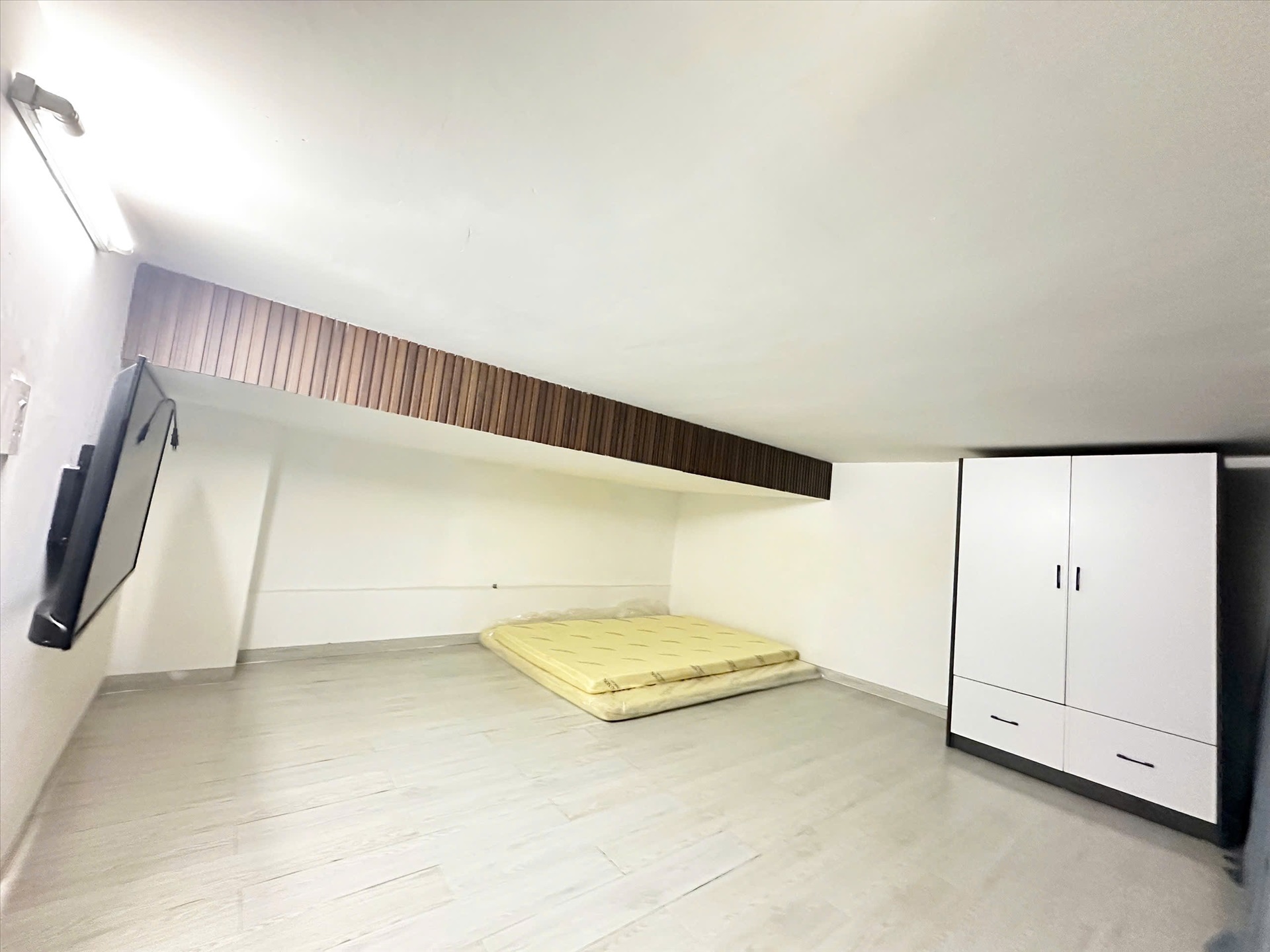 Phòng trọ Duplex 45m2 tại Huy Thịnh Apartment Phó Đức Chính - Quận 1 - Phòng ngủ