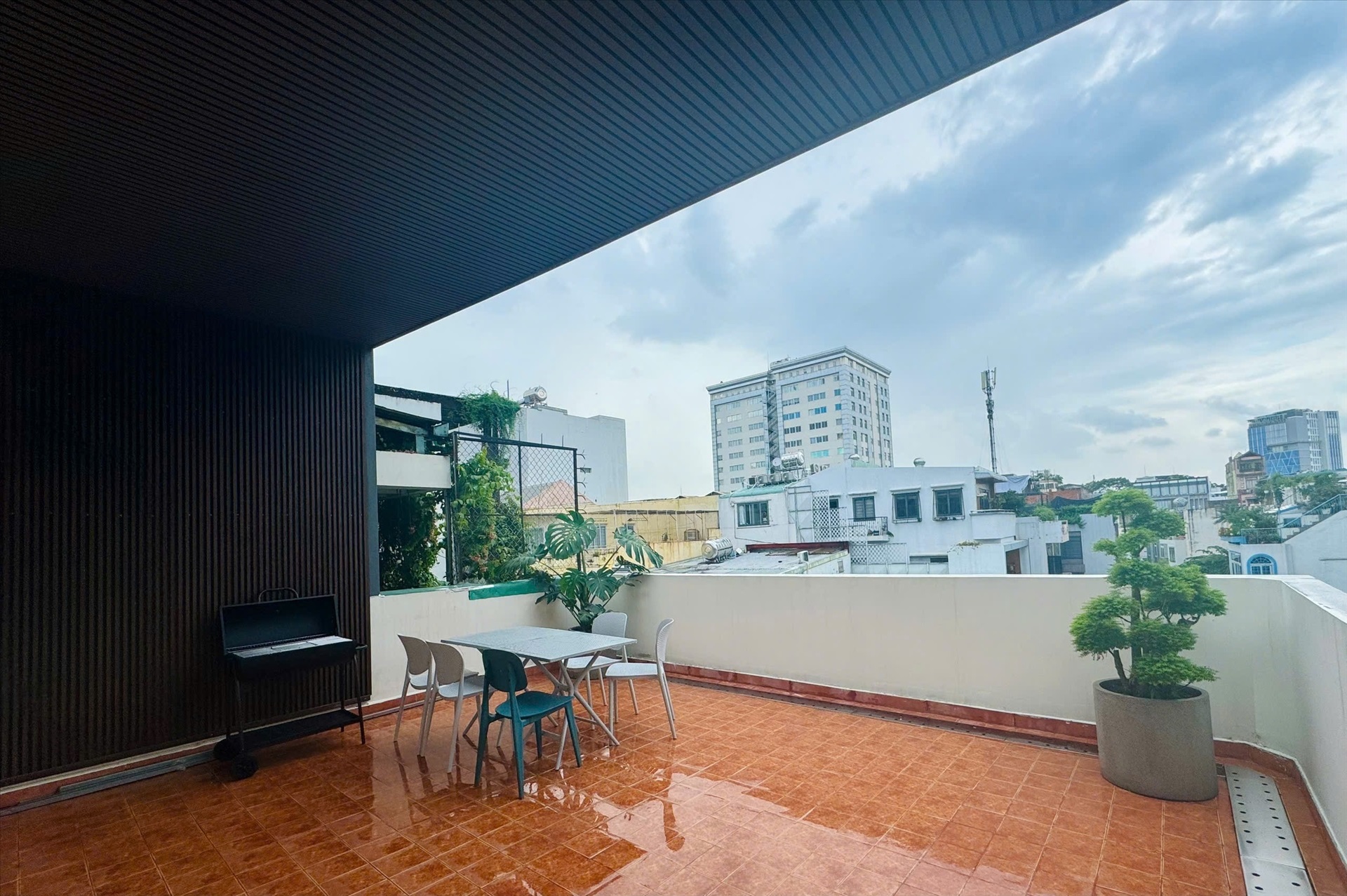 Phòng trọ Studio 40m2 tại Space Home Huỳnh Khương Ninh - Quận 1 - Ban công