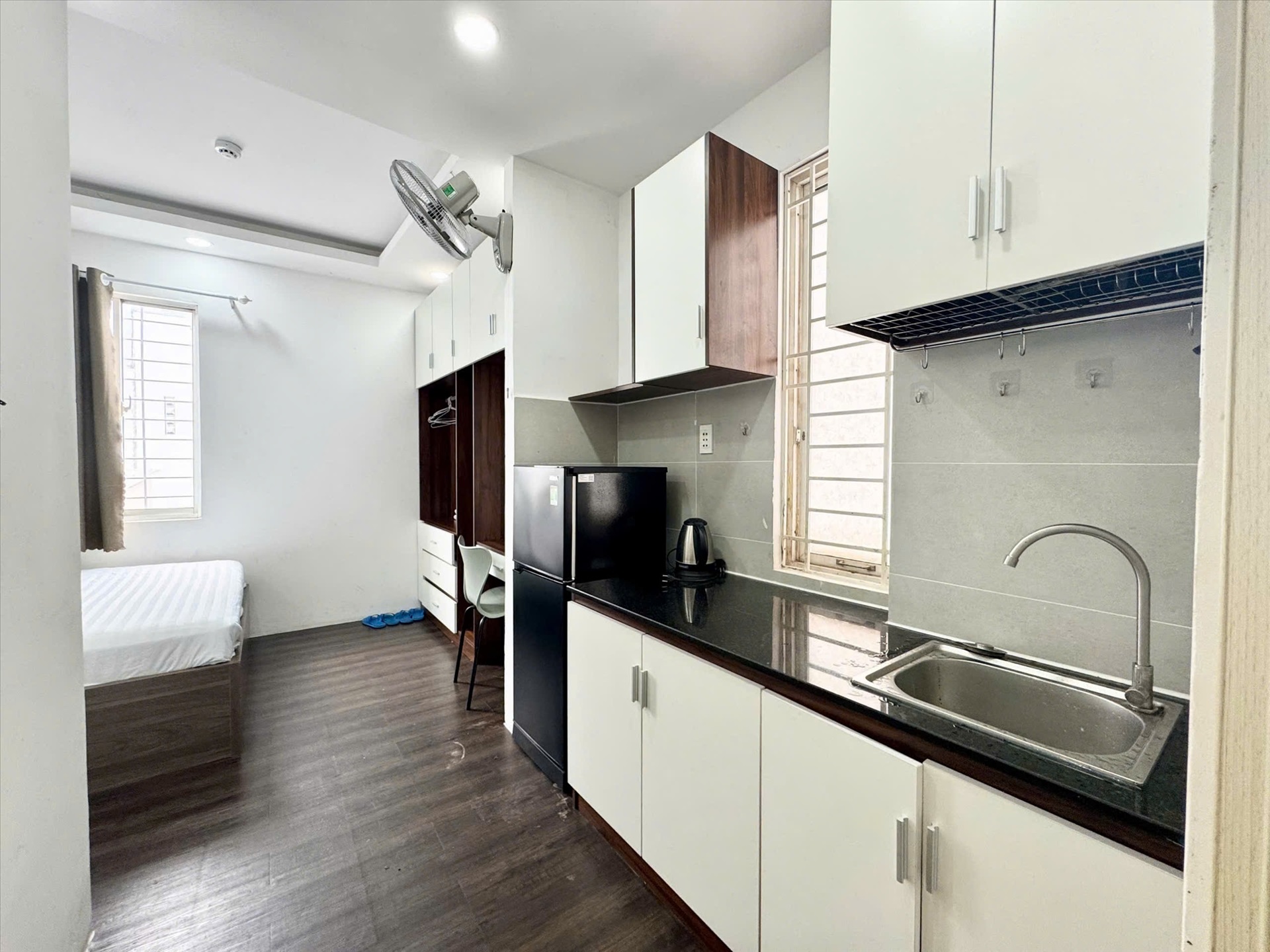 Phòng trọ Studio 20m2 tại CM House Trường Sa - Quận 3 - Phòng bếp