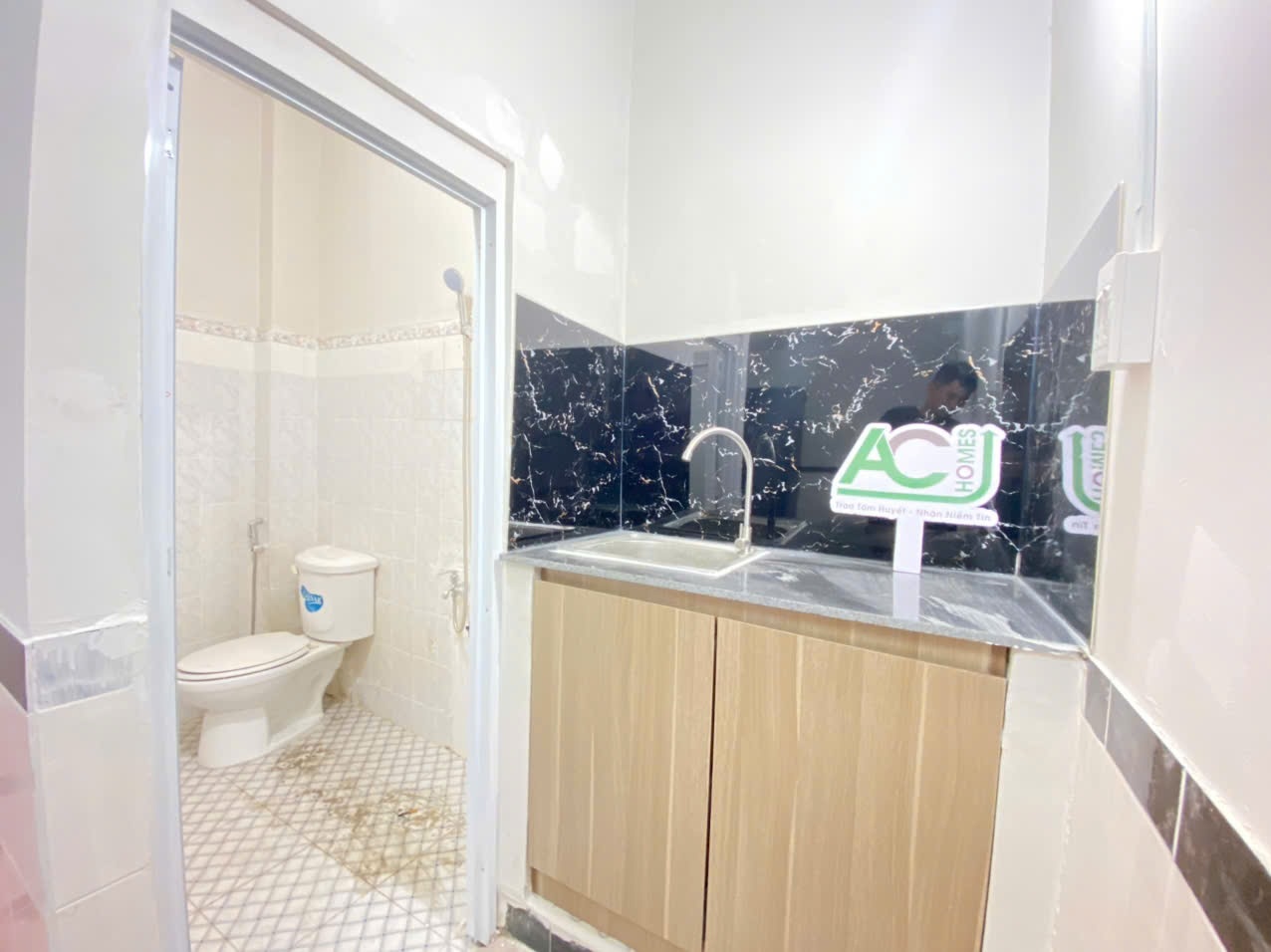 Phòng trọ AC Home Quốc Lộ 13 (B) - Bình Thạnh - Phòng (*)