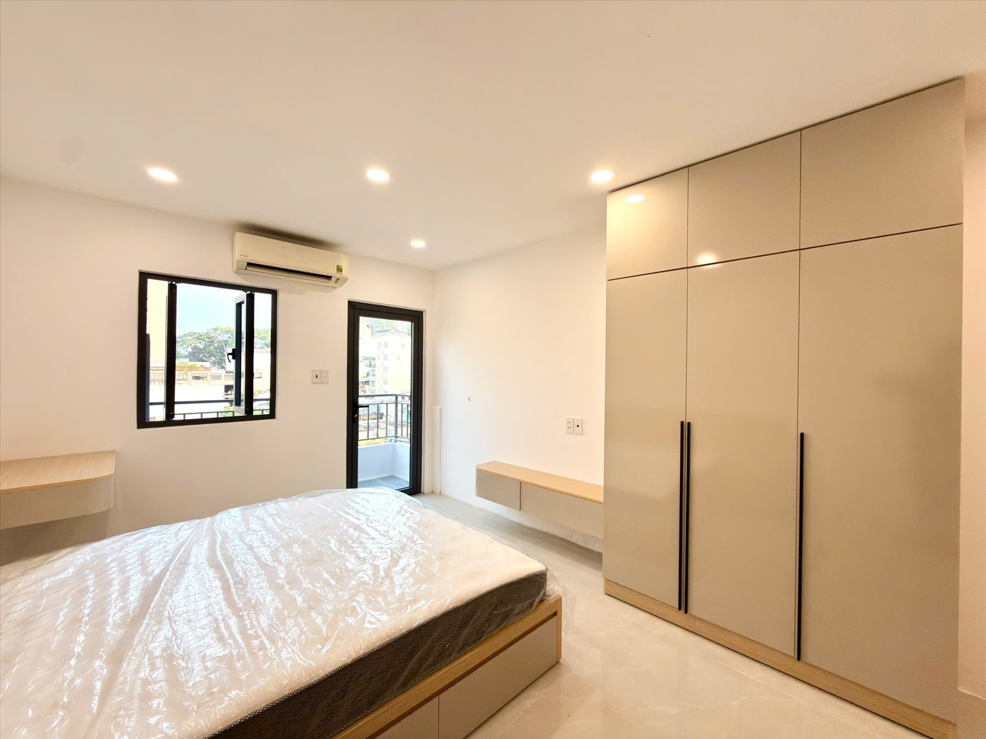 Phòng trọ Joo House Nguyễn Văn Cừ - Quận 1 - Phòng (*)