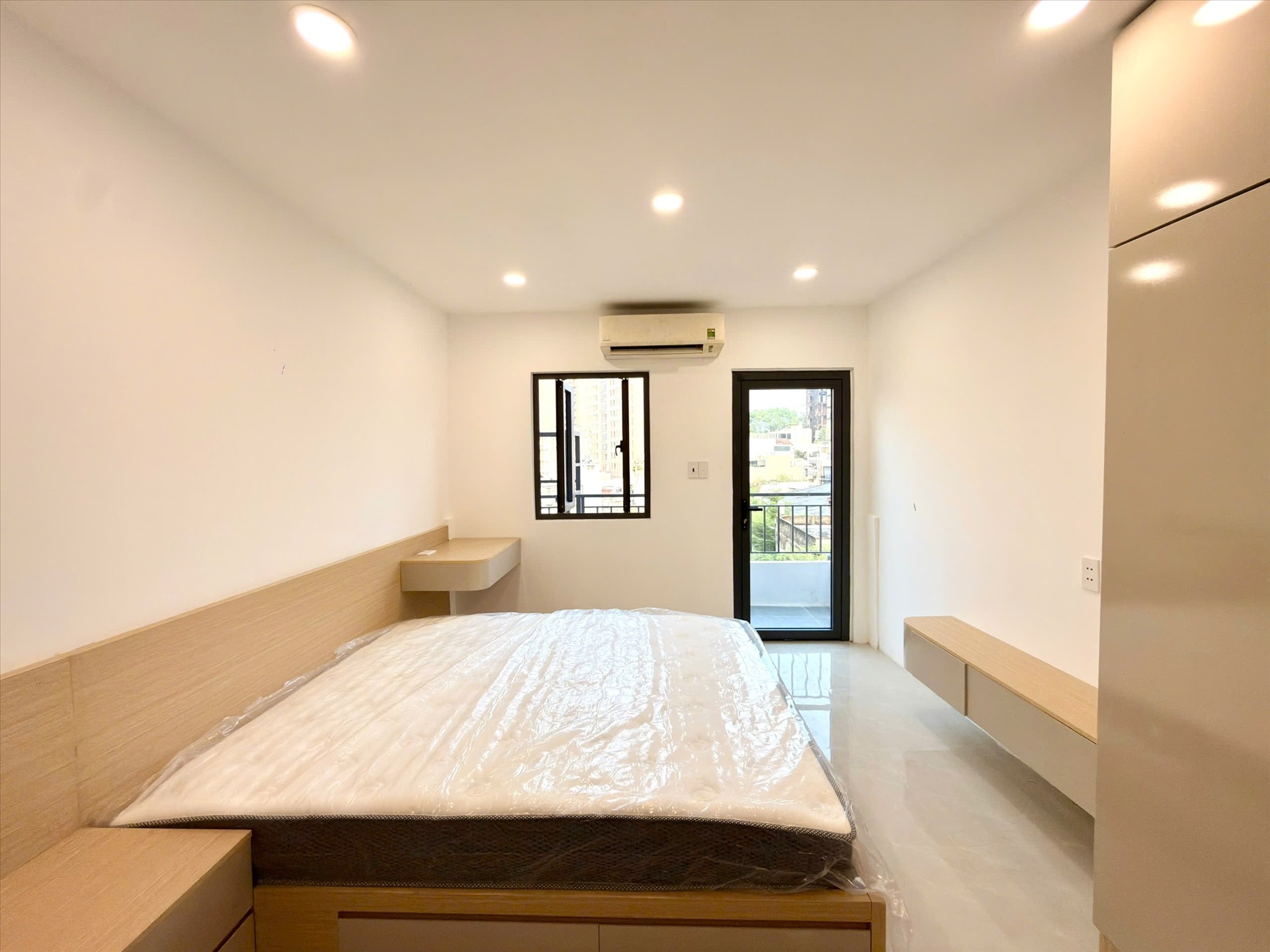 Phòng trọ Joo House Nguyễn Văn Cừ - Quận 1 - Phòng (*)