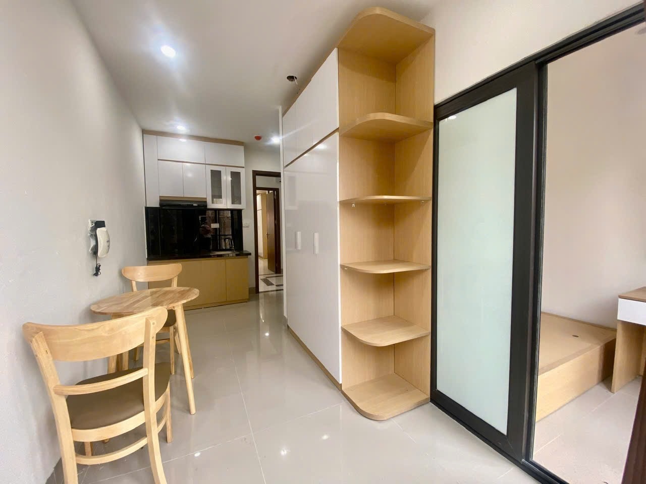 Phòng trọ 1 Phòng ngủ 35m2 tại Funhome Tôn Thất Tùng - Đống Đa - Phòng khách