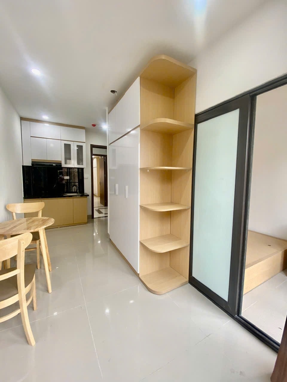 Phòng trọ 1 Phòng ngủ 35m2 tại Funhome Tôn Thất Tùng - Đống Đa - Phòng khách