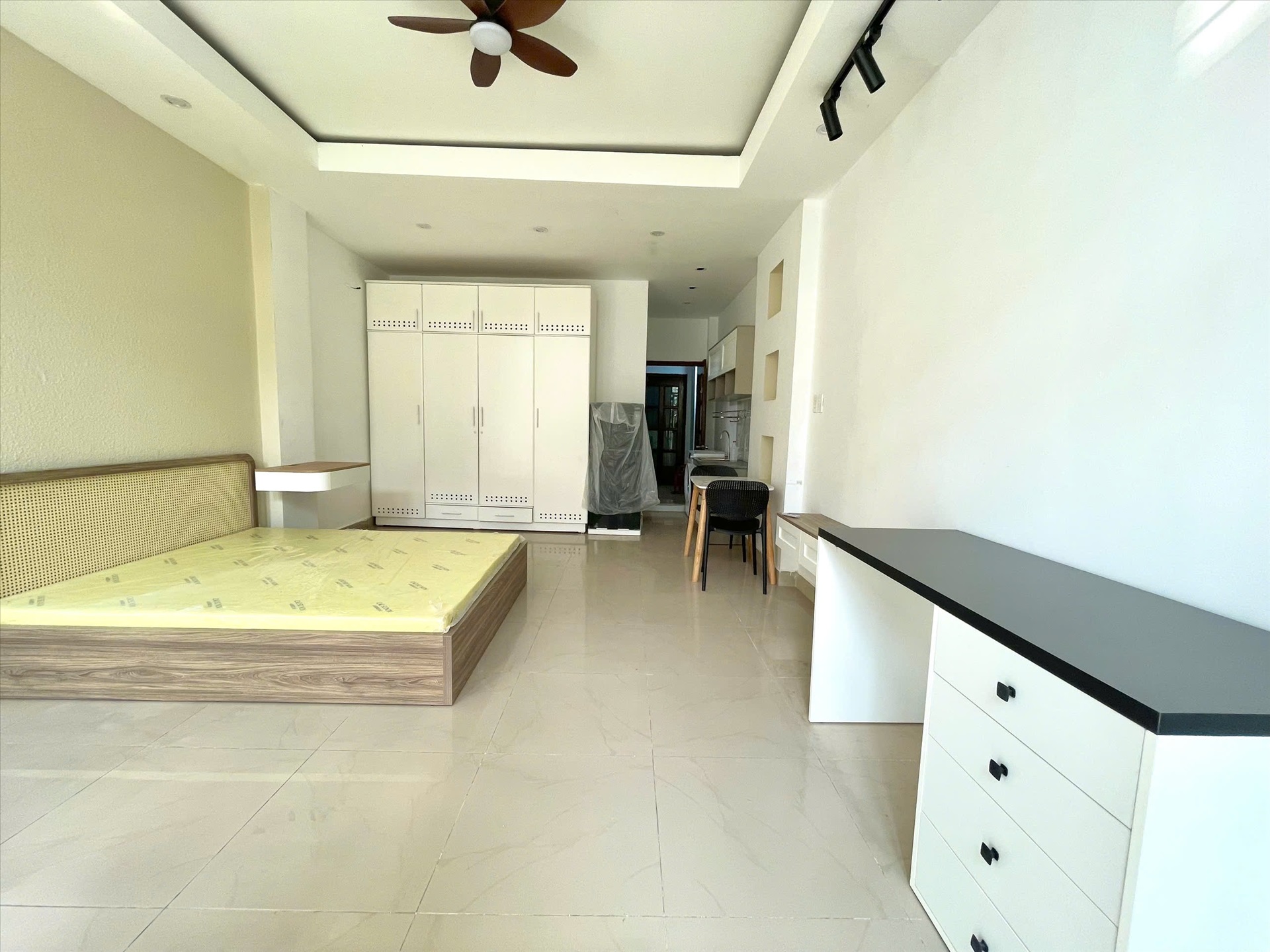 Phòng trọ Studio 30m2 tại Jinjoo Home Huỳnh Văn Bánh - Phú Nhuận - Phòng ngủ