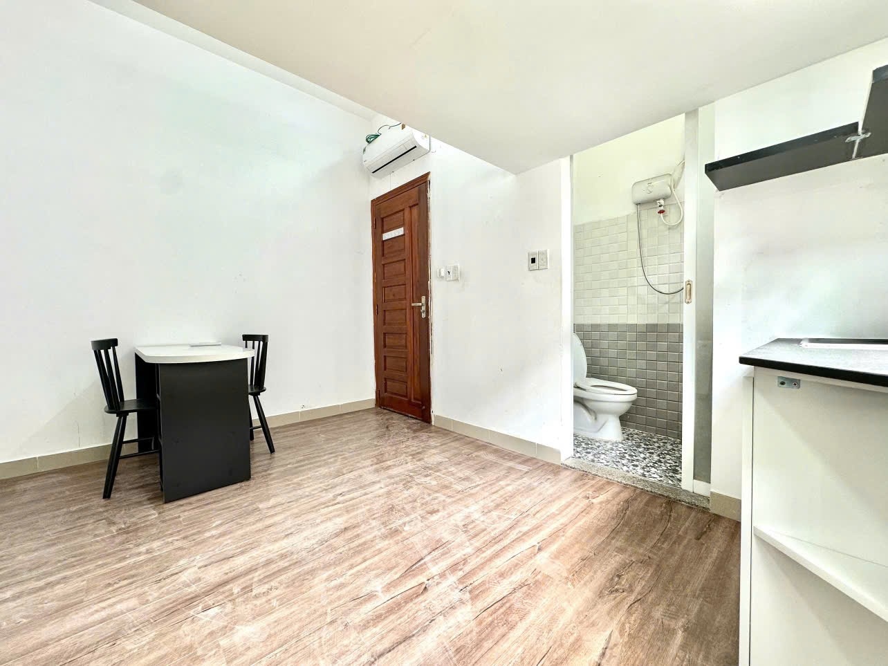 Phòng trọ Duplex 20m2 tại TL Home Đặng Thuỳ Trâm 1 - Bình Thạnh - Phòng khách