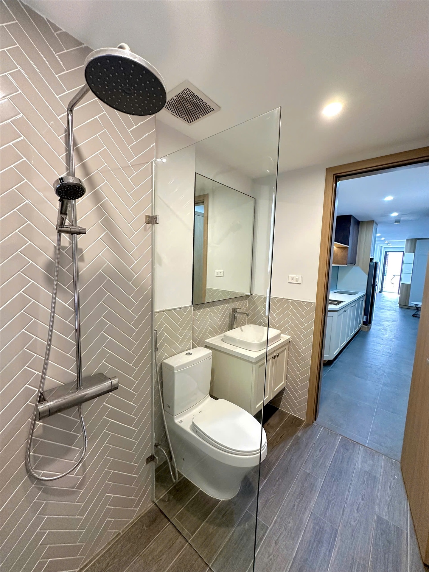 Phòng trọ Studio 30m2 tại TT House Yên Lãng - Đống Đa - Phòng tắm