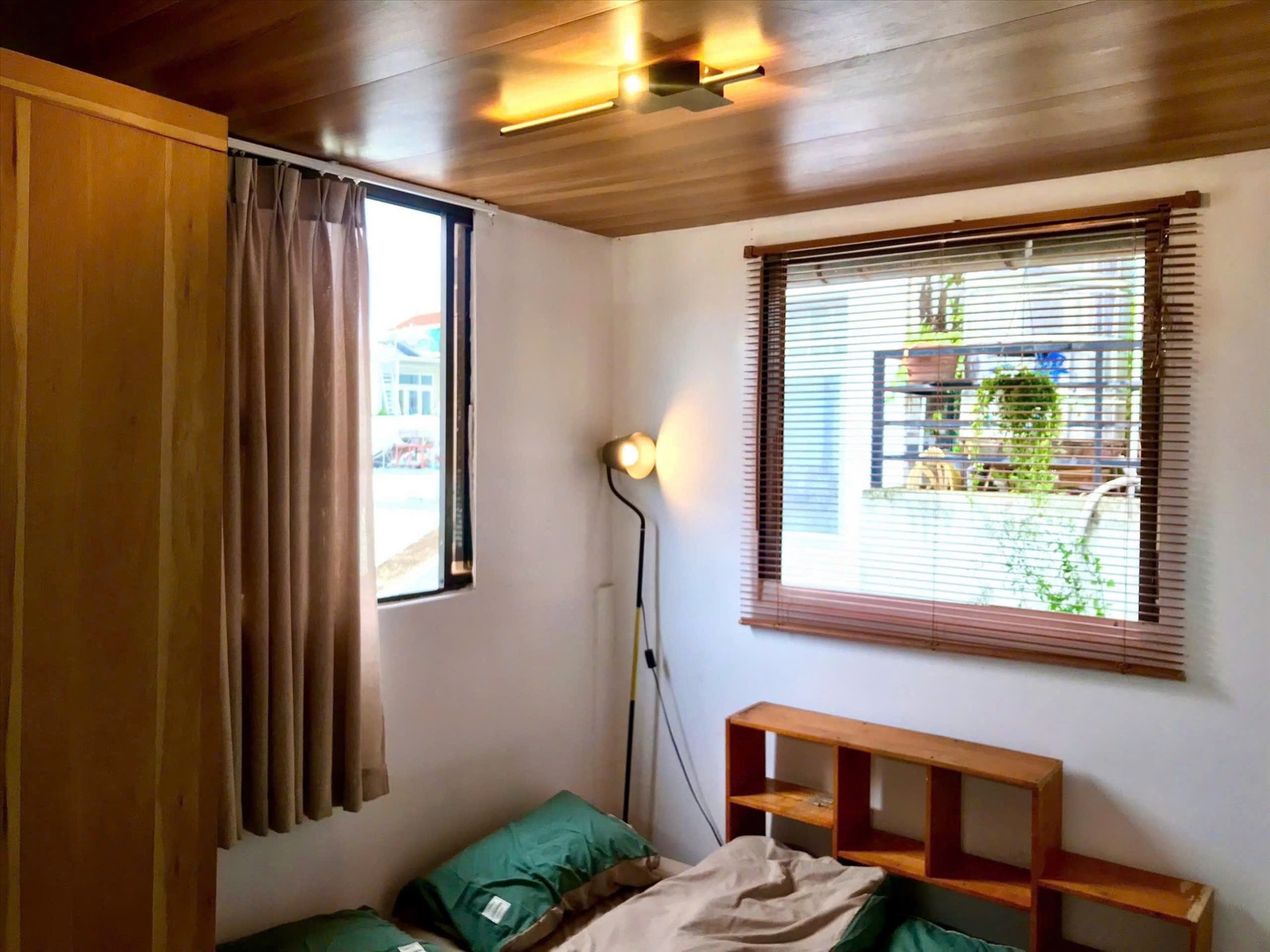 Phòng trọ NH Room Trần Đình Xu - Quận 1  - Phòng (*)