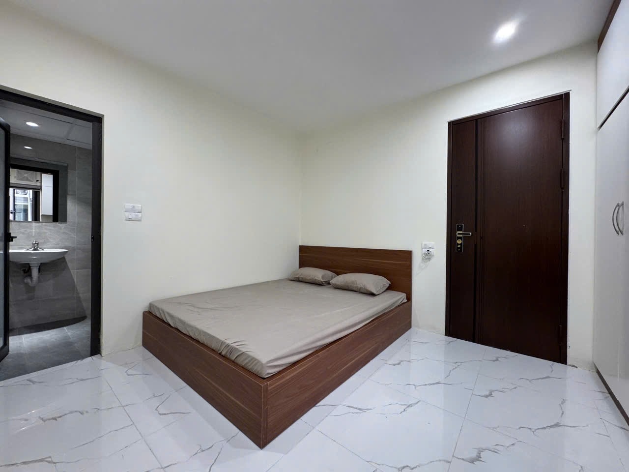 Phòng trọ Studio 20m2 tại TNR Home 1 Nguyễn Khánh Toàn - Cầu Giấy - Phòng ngủ