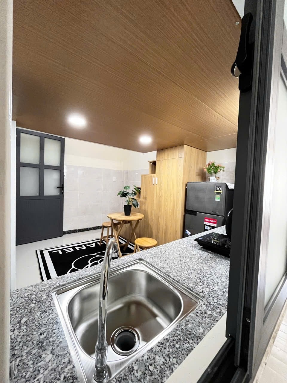 Phòng trọ Duplex 25m2 tại QA Room Bùi Đình Tuý - Bình Thạnh  - Phòng bếp