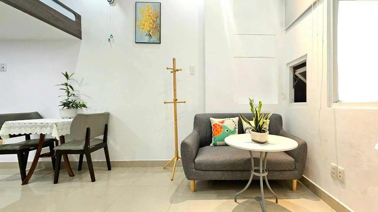 Phòng trọ QN Group Nguyễn Thiện Thuật - Quận 3 - Phòng (*)