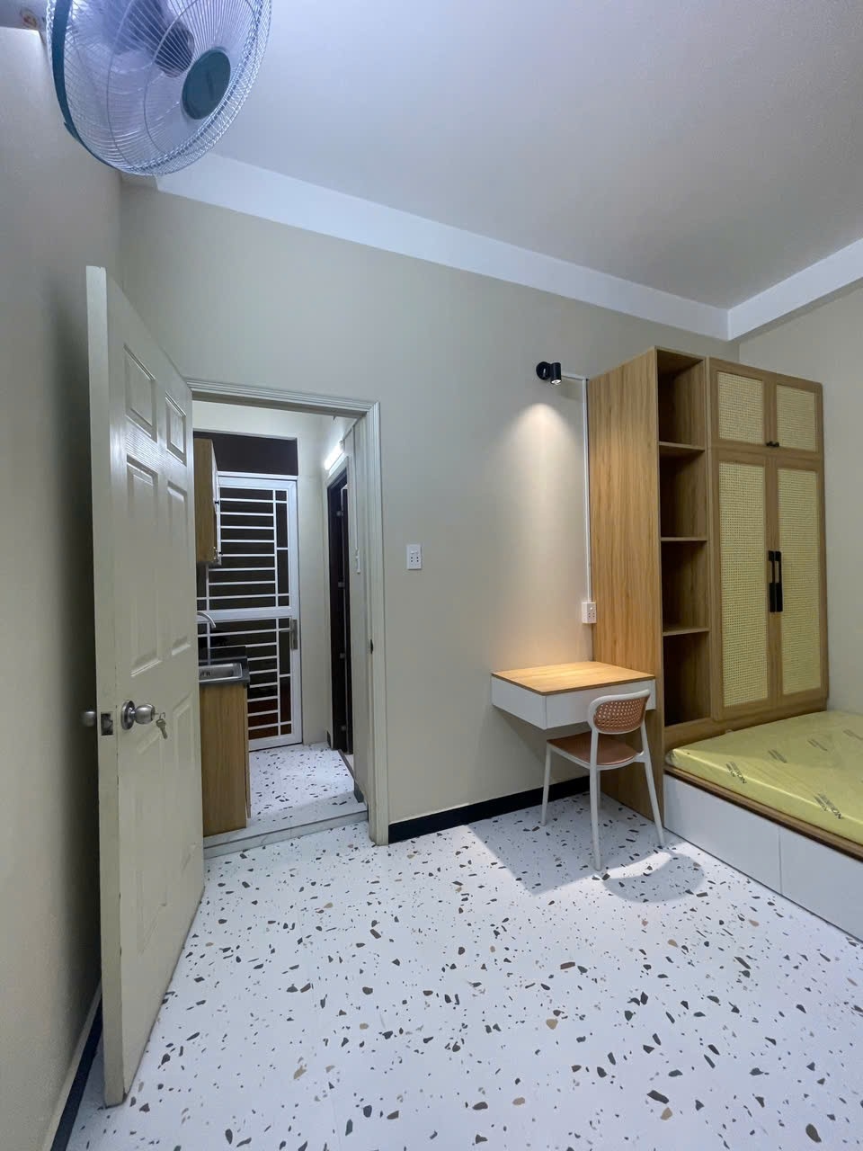 Phòng trọ Jinjoo Home Nguyễn Thị Huỳnh - Phú Nhuận - Phòng (*)