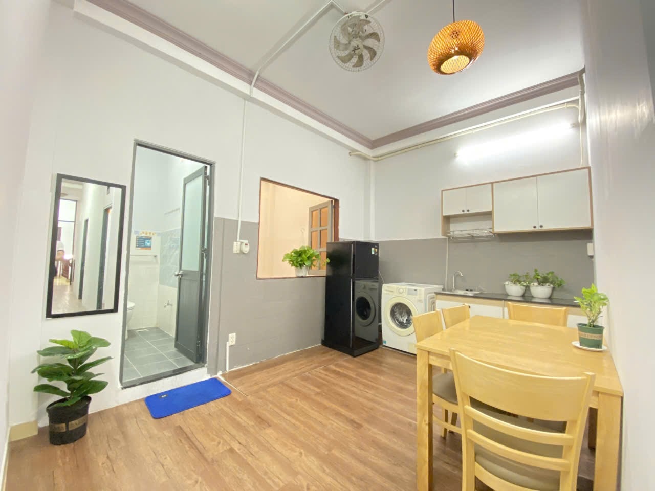 Phòng trọ 2 Phòng ngủ 50m2 tại Saigontro Phan Văn Trị - Bình Thạnh - Phòng khách