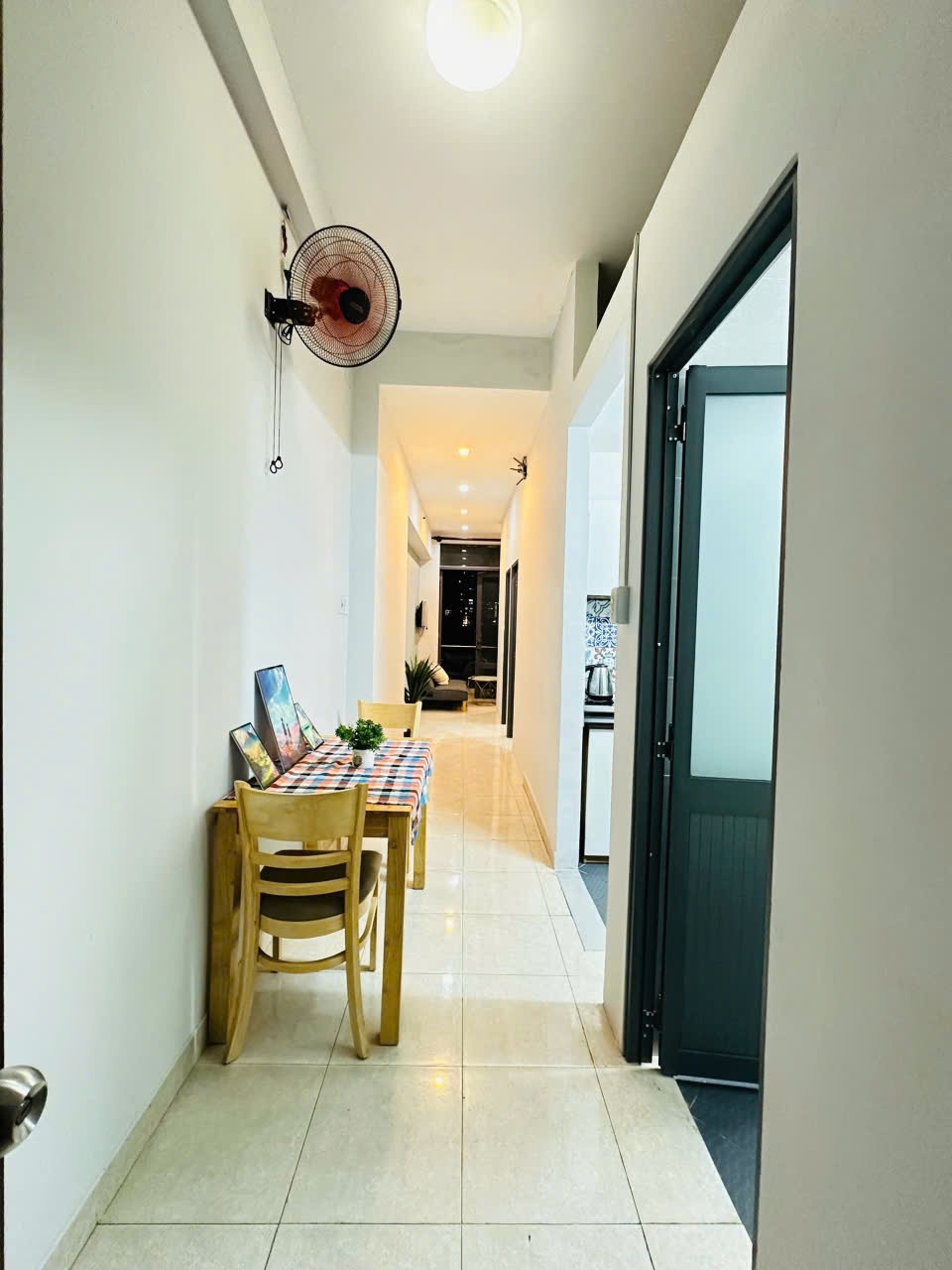 Phòng trọ 2 Phòng ngủ 60m2 tại Saigontro Điện Biên Phủ - Bình Thạnh - Phòng khách