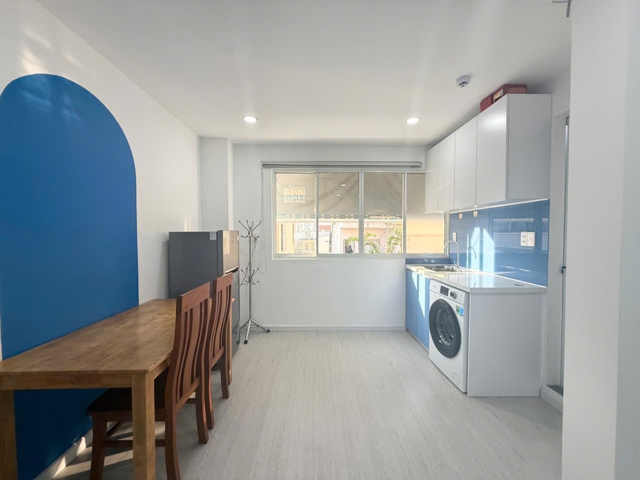 Phòng trọ Studio 30m2 tại Damara Đào Duy Anh - Phú Nhuận - Phòng khách