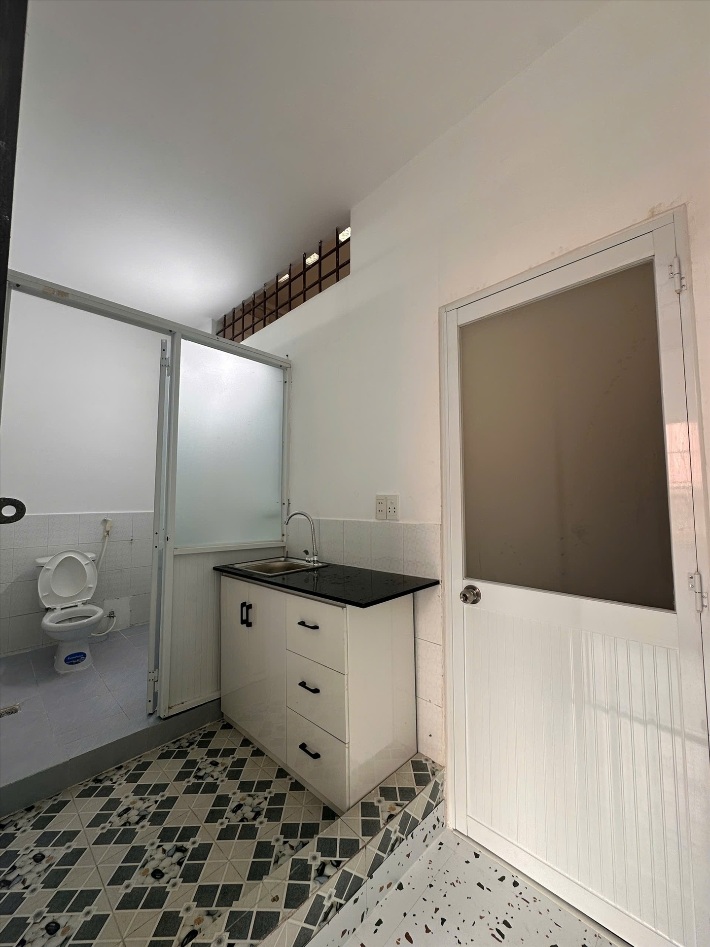 Phòng trọ 1 Phòng ngủ 20m2 tại Jinjoo Home Nguyễn Thái Bình - Tân Bình - Phòng bếp