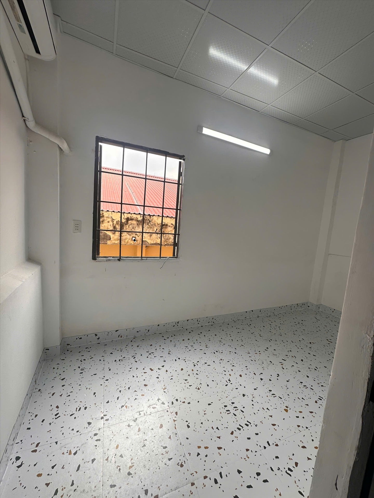 Phòng trọ 1 Phòng ngủ 20m2 tại Jinjoo Home Nguyễn Thái Bình - Tân Bình - Phòng ngủ