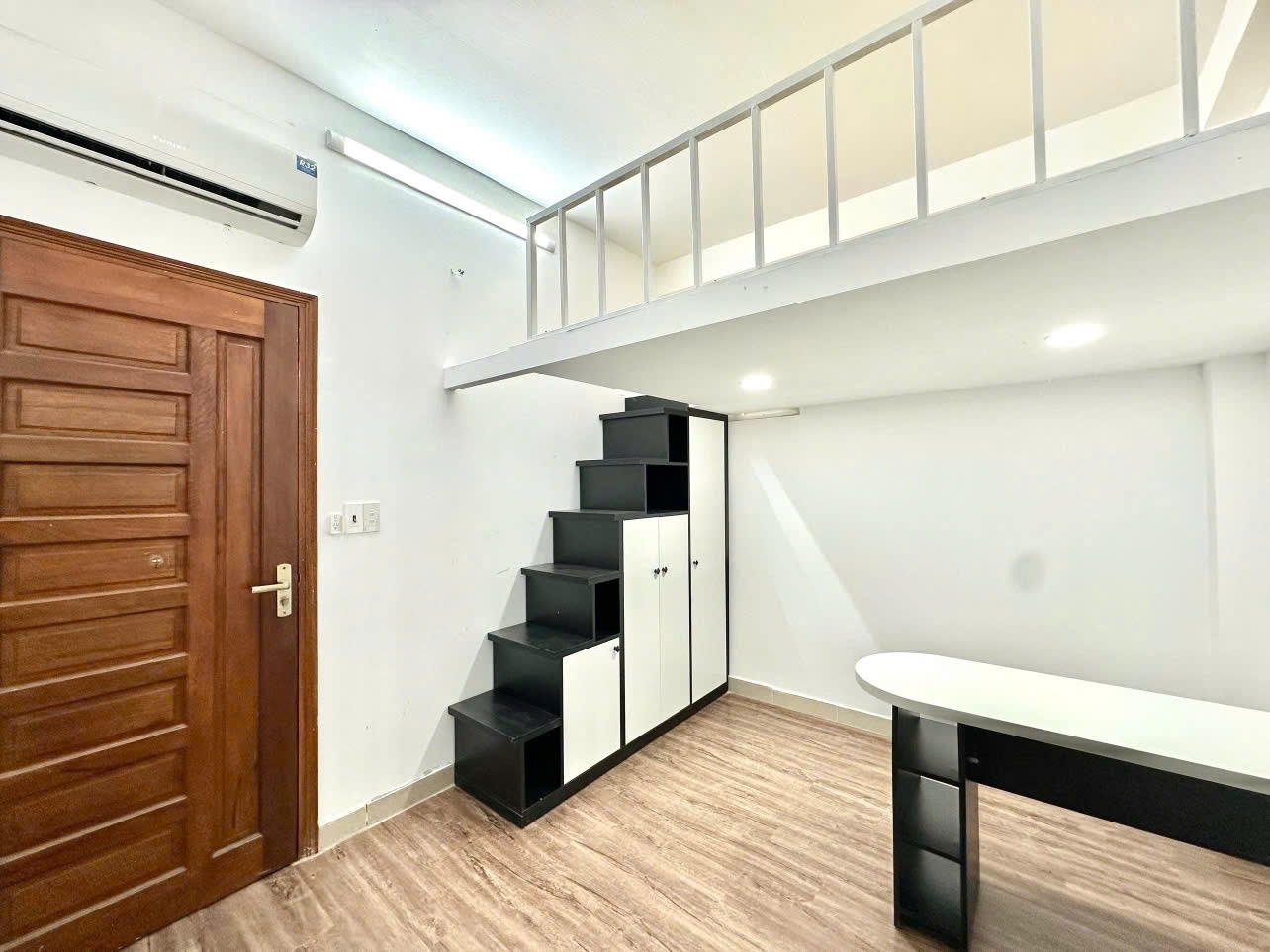 Phòng trọ Duplex 25m2 tại TL Home Đặng Thuỳ Trâm 1 - Bình Thạnh - Phòng khách