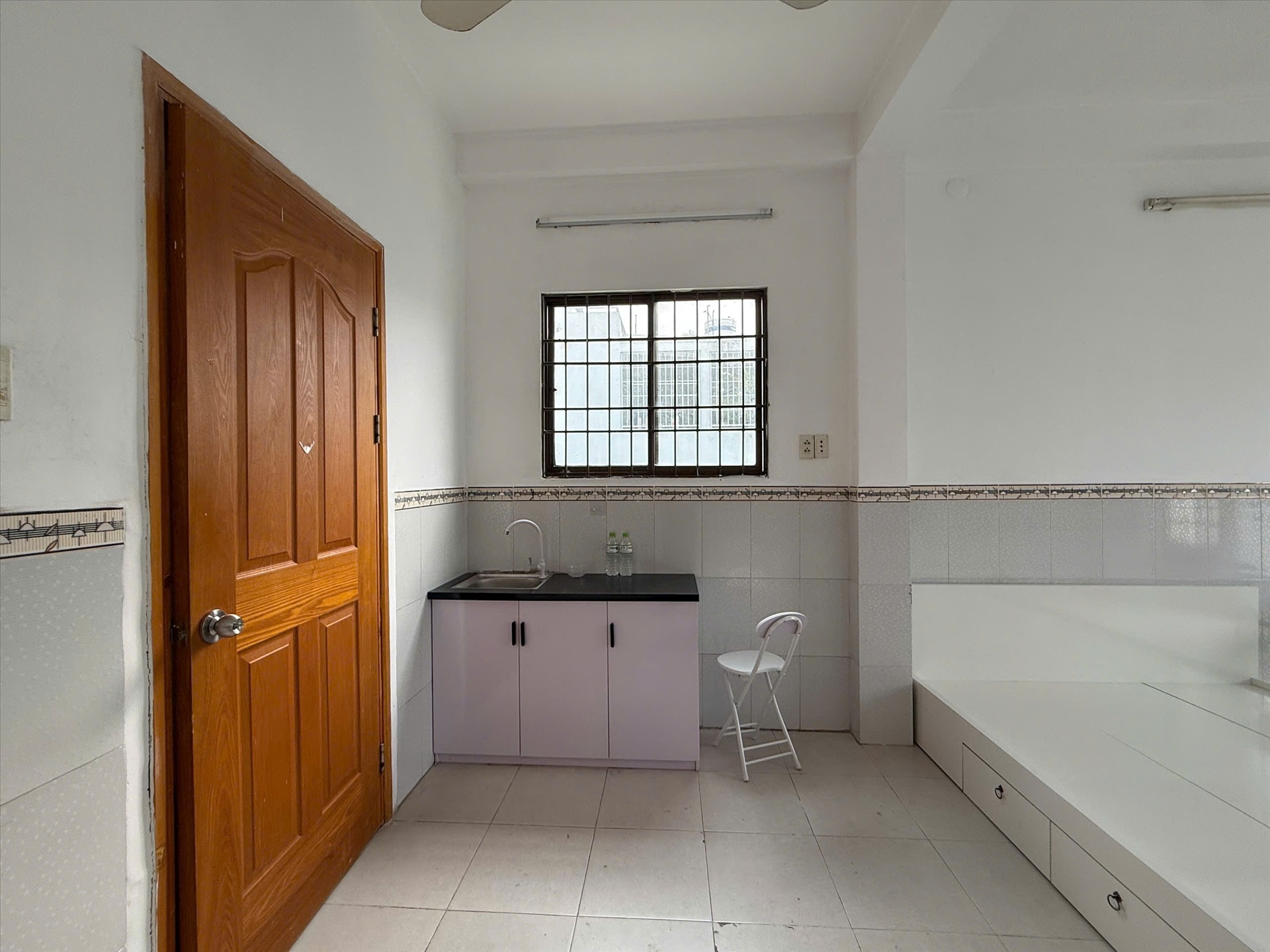 Phòng trọ Studio 35m2 tại SL House Chấn Hưng - Tân Bình - Phòng bếp