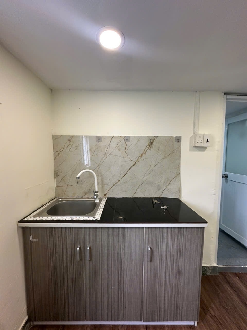 Phòng trọ Duplex 40m2 tại YN Room Nguyễn Thái Bình - Quận 1  - Phòng bếp