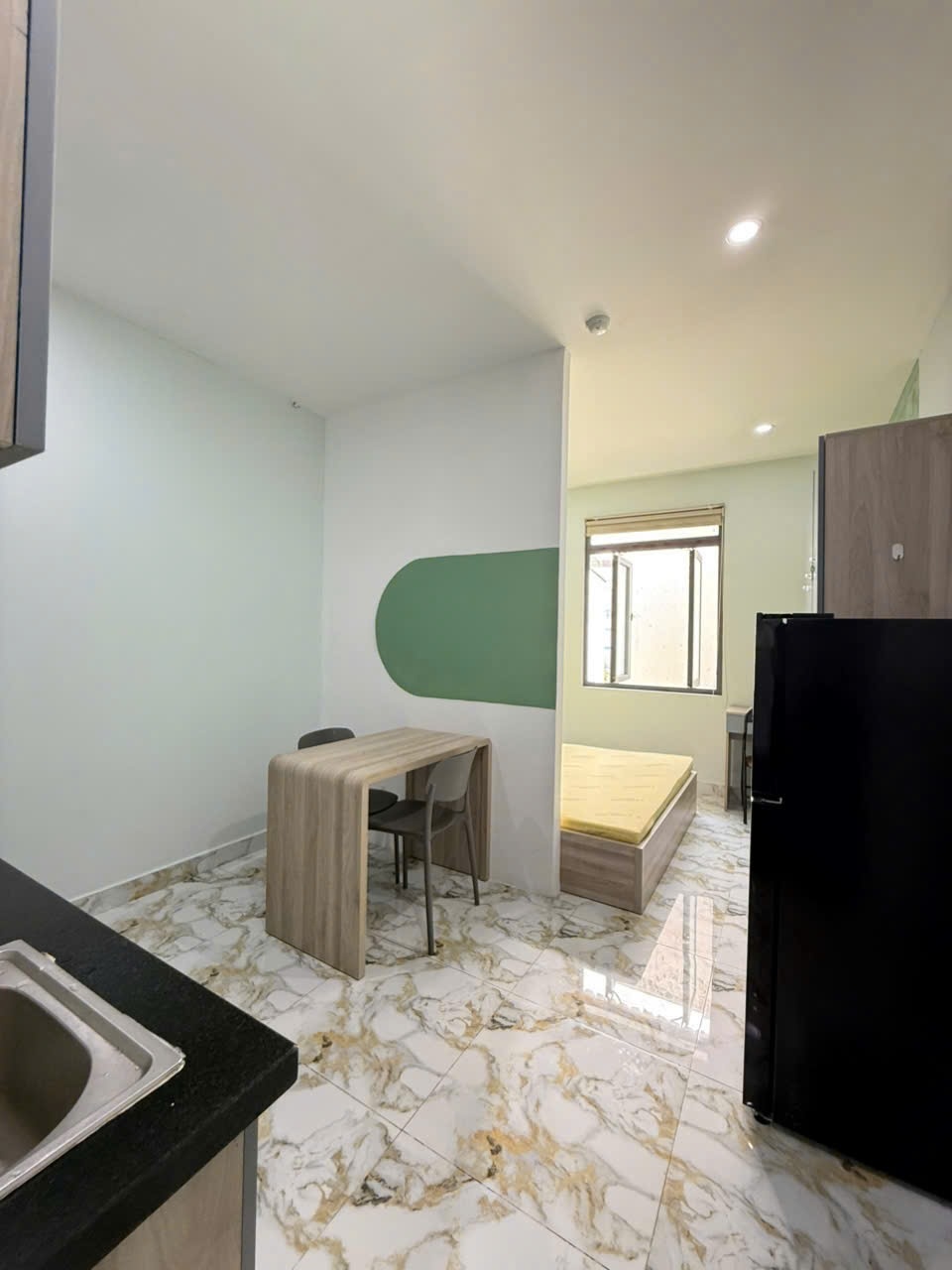 Phòng trọ 1 Phòng ngủ 27m2 tại Damara Điện Biên Phủ - Bình Thạnh - Phòng khách