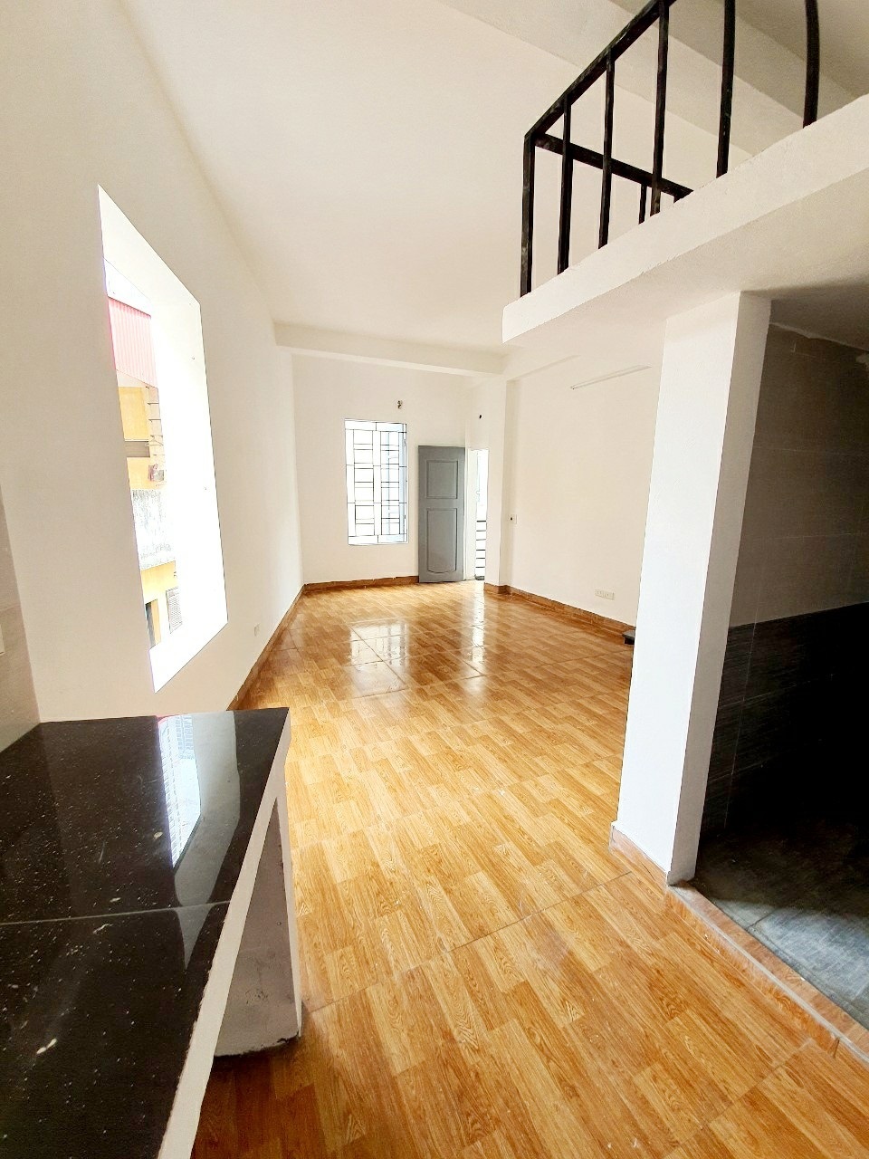 Phòng trọ Duplex 20m2 tại HappyHomes Dịch Vọng - Cầu Giấy - Phòng khách