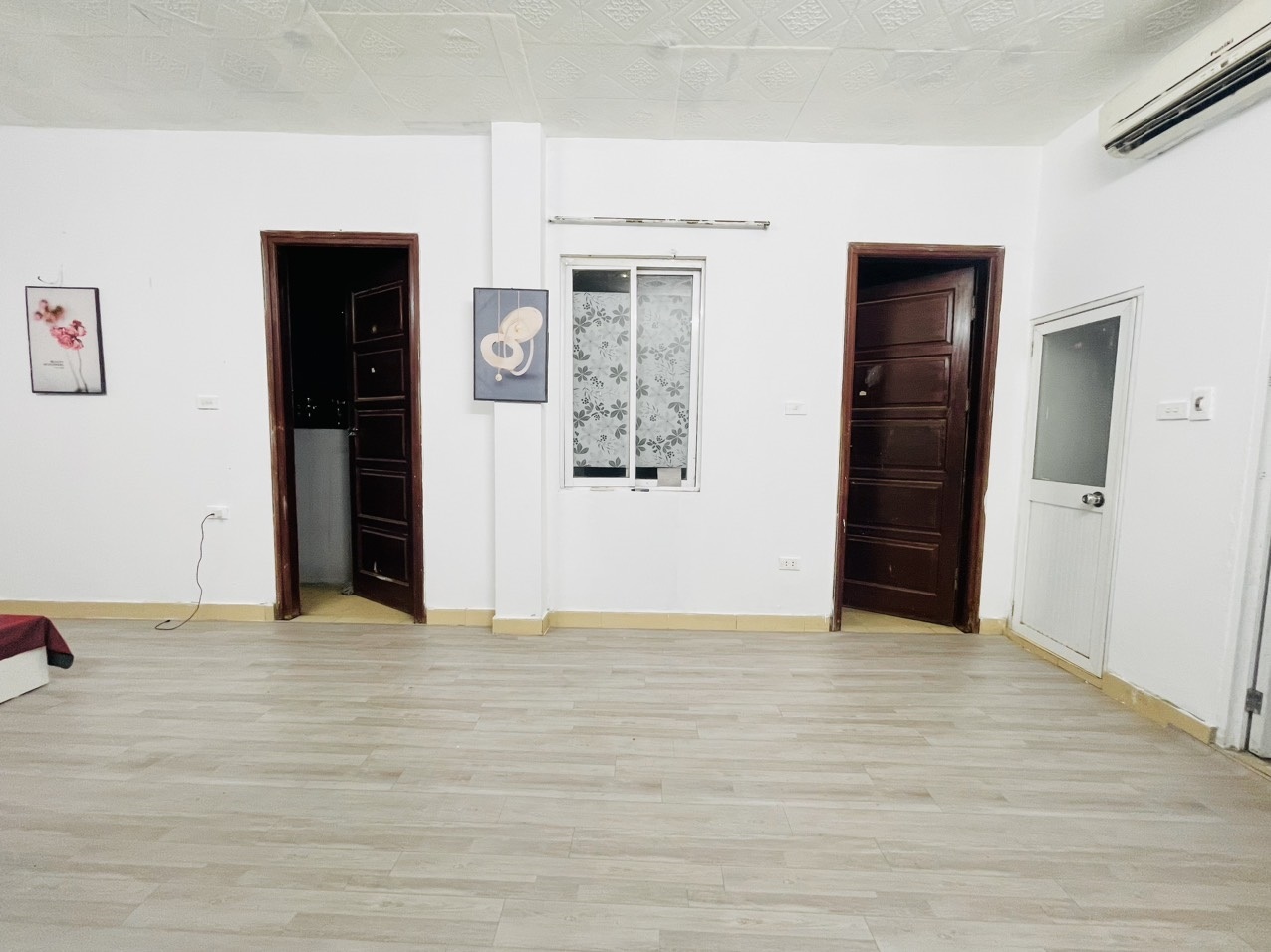 Phòng trọ Studio 28m2 tại HappyHomes Trần Thái Tông - Cầu Giấy - Phòng khách