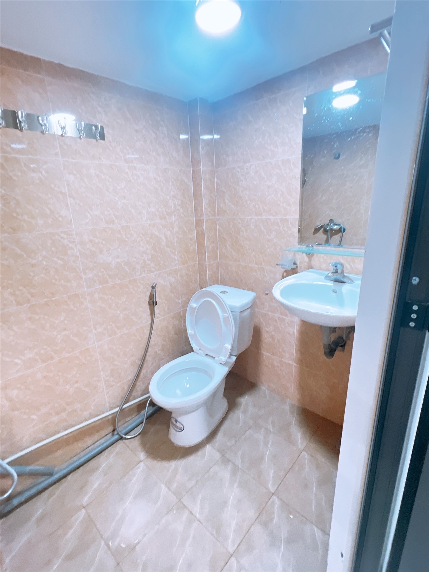 Phòng trọ Studio 30m2 tại HappyHomes 3 Hồ Tùng Mậu - Bắc Từ Liêm - Phòng tắm