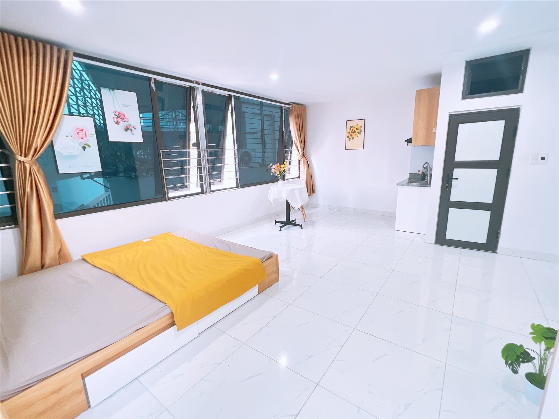Phòng trọ Studio 30m2 tại HappyHomes 3 Hồ Tùng Mậu - Bắc Từ Liêm - Góc làm việc