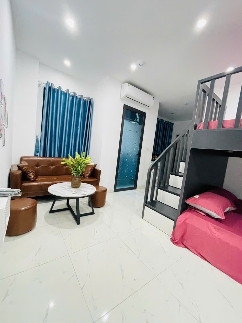 Phòng trọ Duplex 30m2 tại CTC Home Đường Láng - Đống Đa - Phòng khách