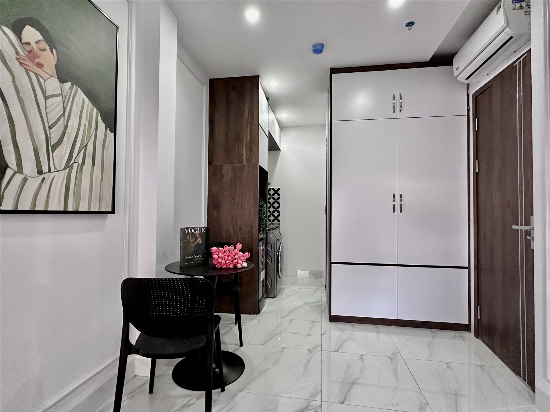 Phòng trọ Studio 25m2 tại Suha Home Xã Đàn - Đống Đa - Phòng khách