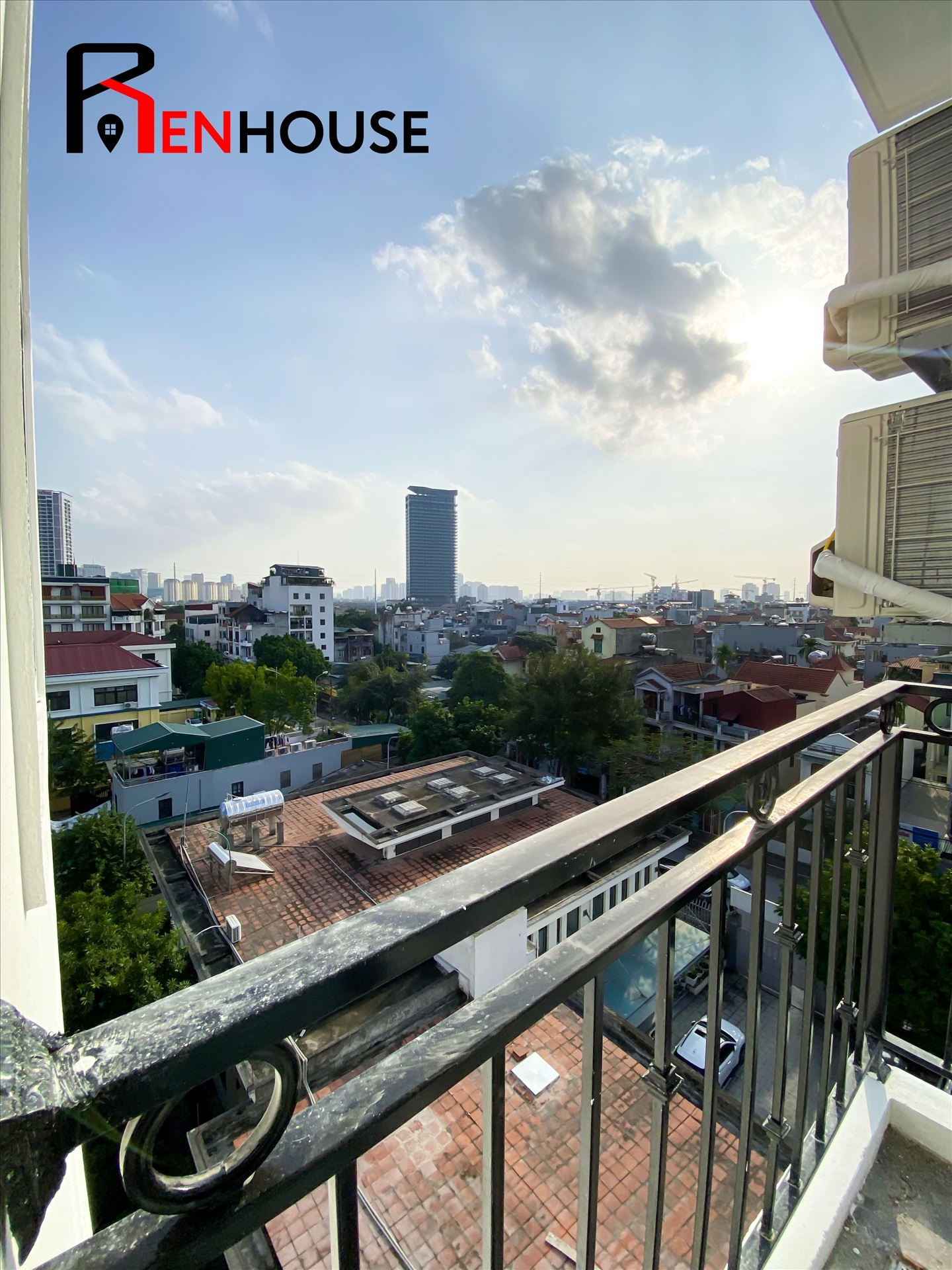 Phòng trọ 1 Phòng ngủ 25m2 tại RENHOUSE An Dương Vương - Tây Hồ - Ban công