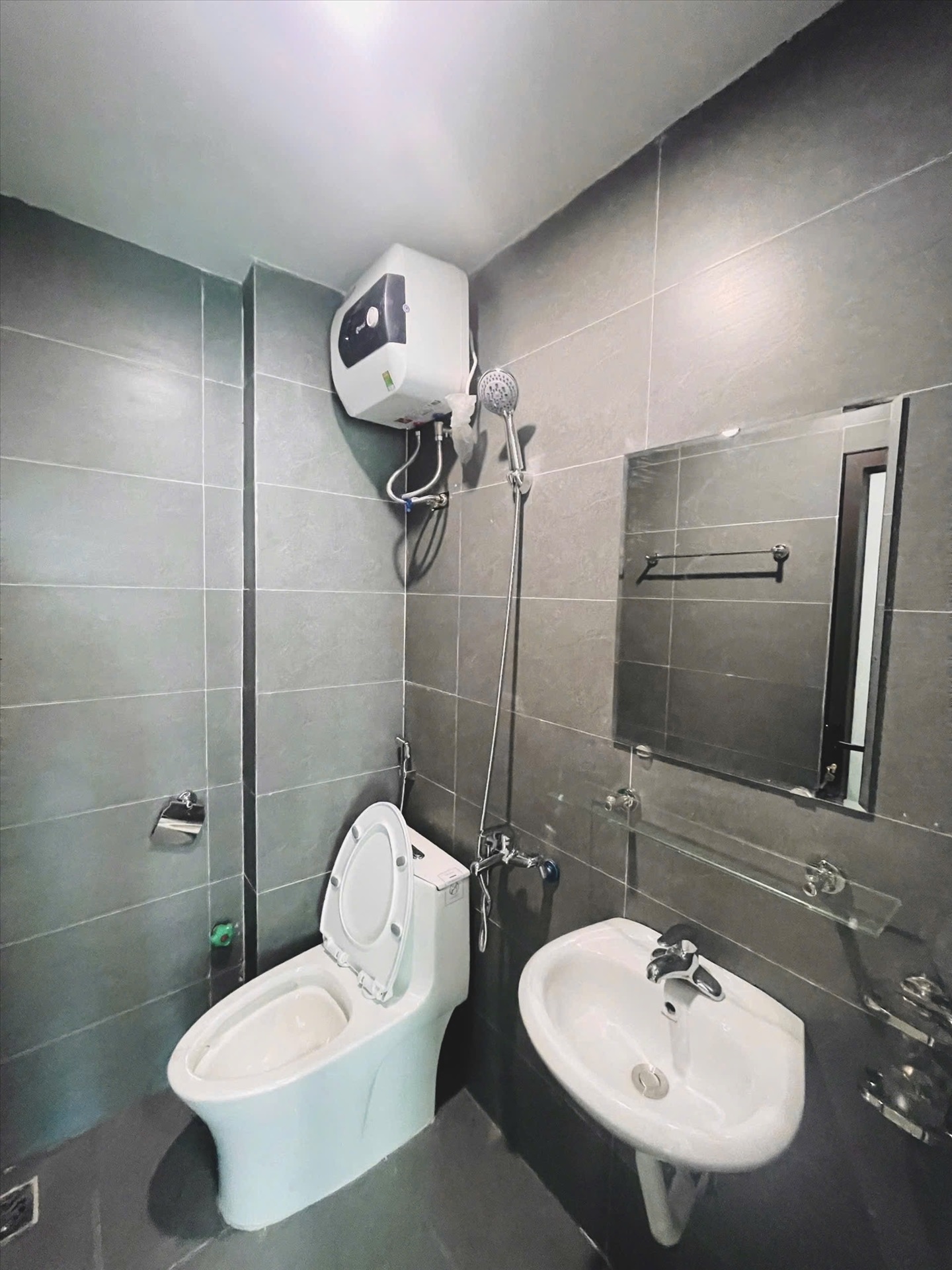 Phòng trọ Studio 25m2 tại LM Land Phú Đô - Nam Từ Liêm - Phòng tắm