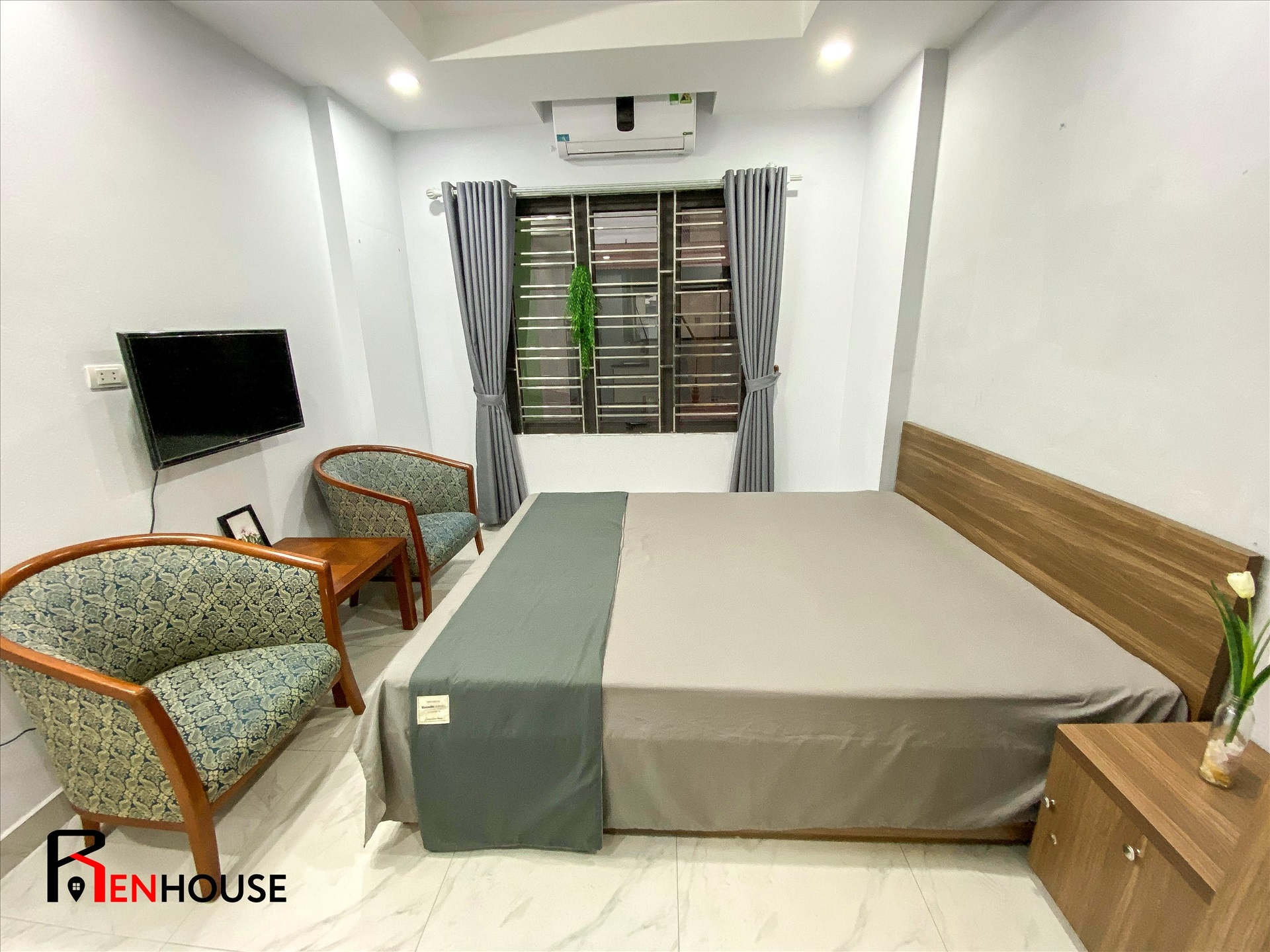 Phòng trọ Studio 28m2 tại RenHouse Đình Thôn - Nam Từ Liêm - Phòng ngủ