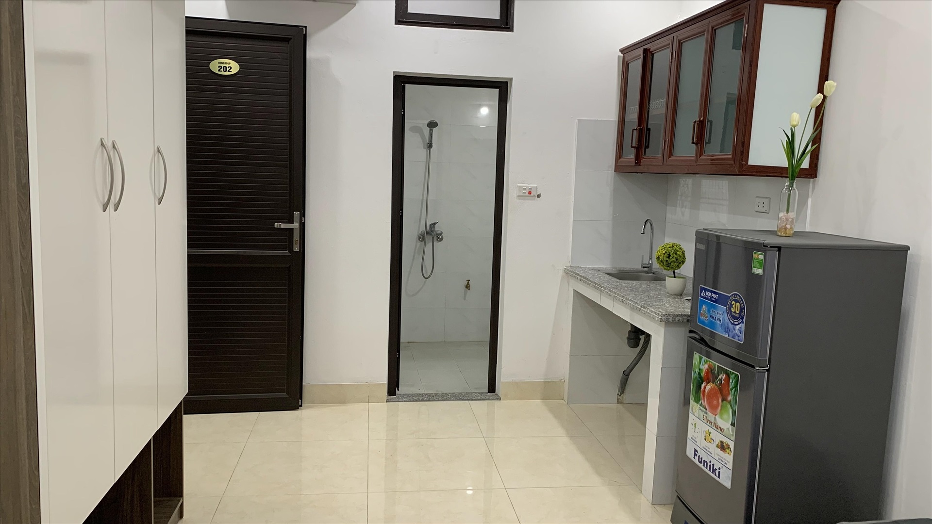 Phòng trọ Studio 25m2 tại RENHOUSE Dương Quảng Hàm - Cầu Giấy - Phòng bếp