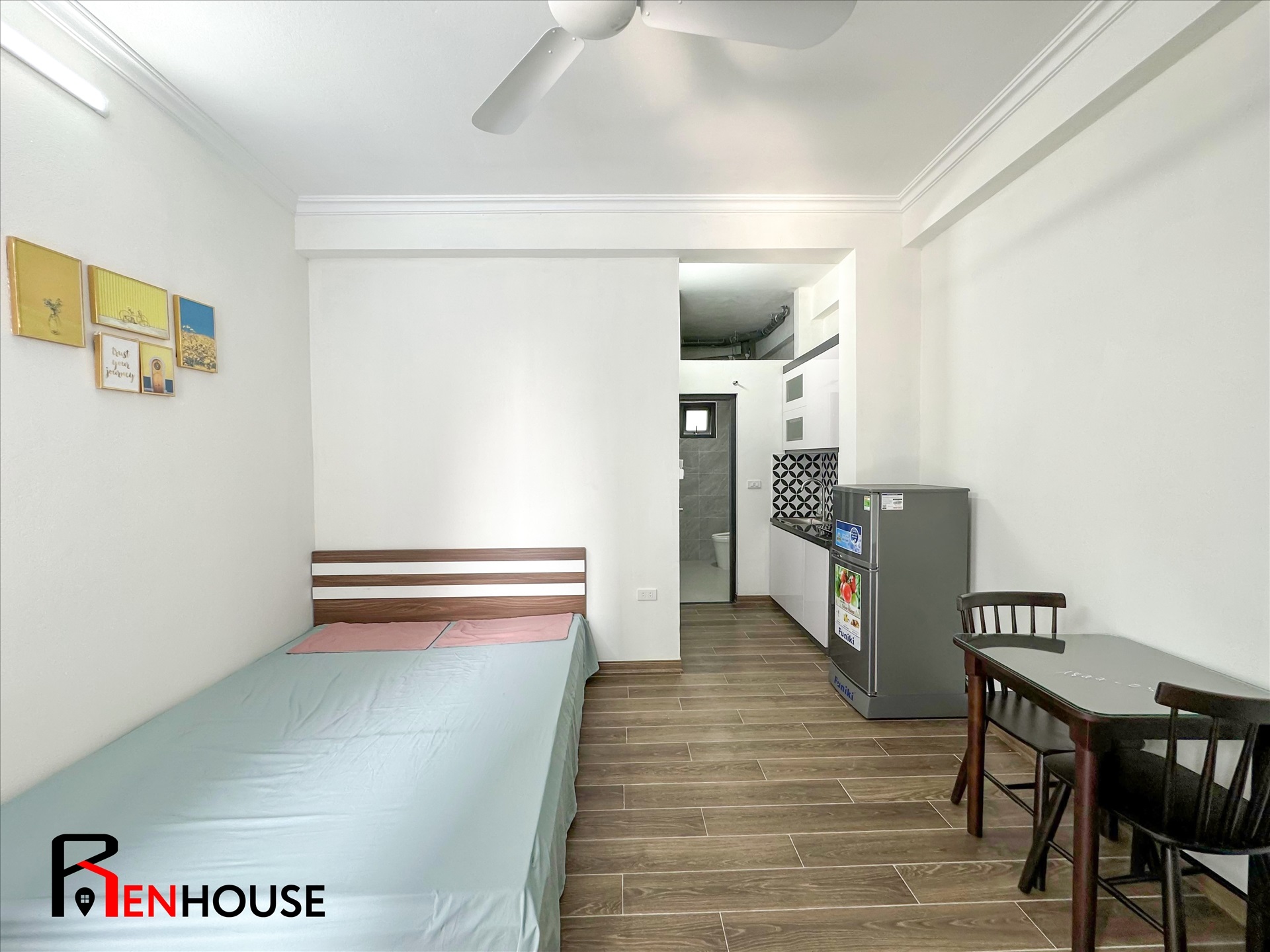 Phòng trọ Studio 30m2 tại RenHouse Hồ Tùng Mậu - Bắc Từ Liêm - Phòng ngủ