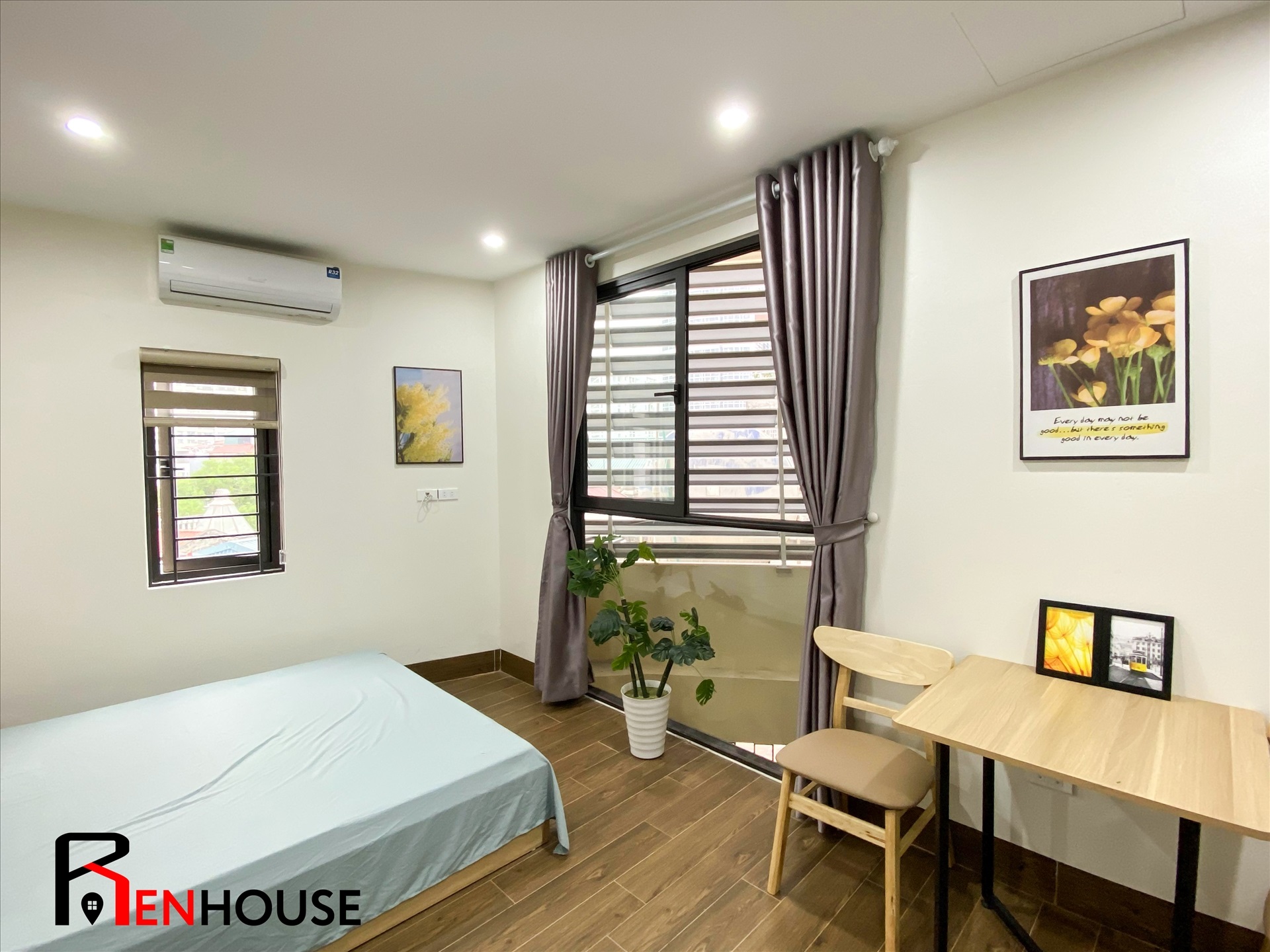 Phòng trọ Studio 28m2 tại RenHouse 4 Trần Thái Tông - Cầu Giấy - Phòng ngủ