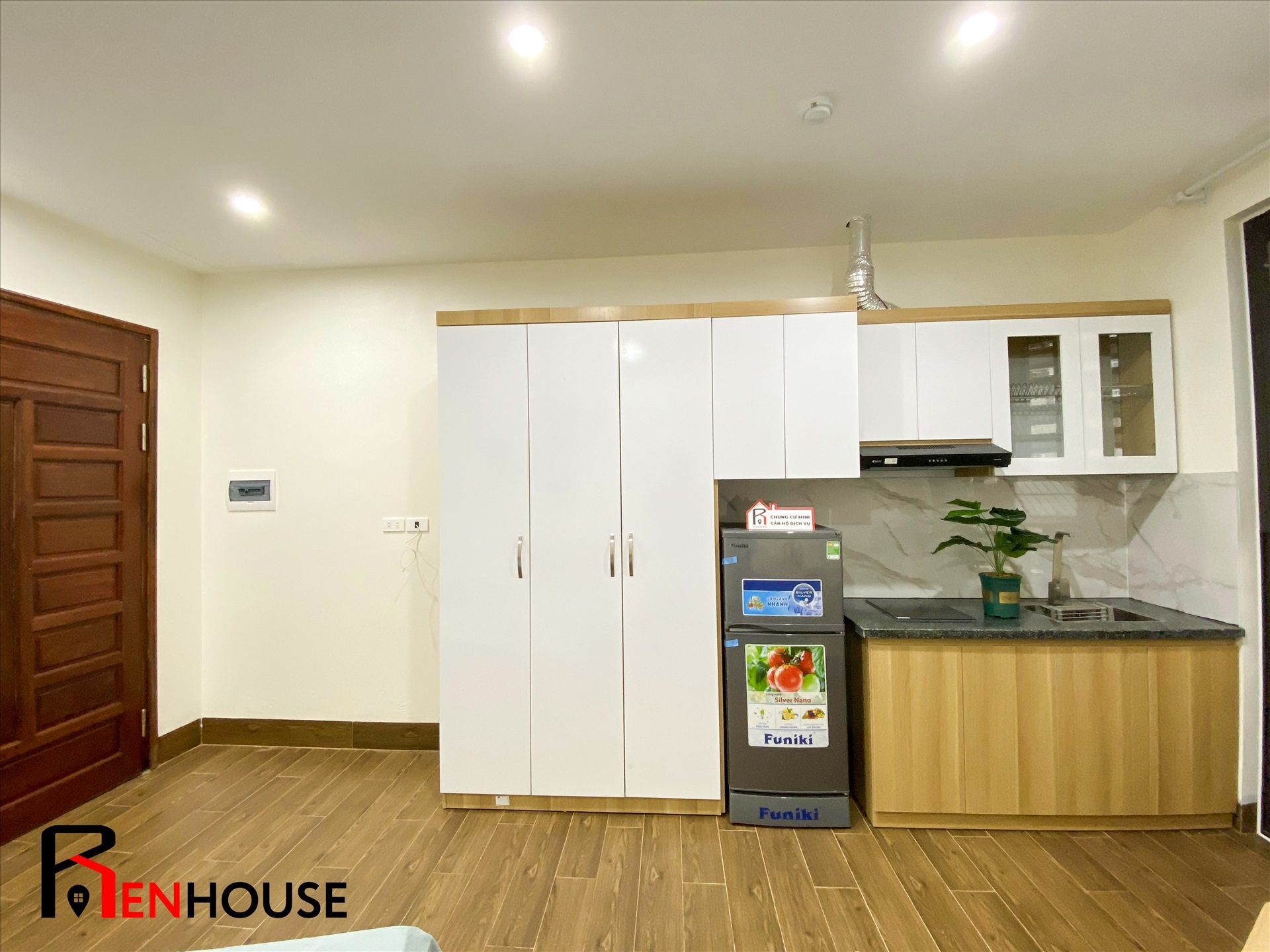 Phòng trọ Studio 26m2 tại RenHouse 4 Trần Thái Tông - Cầu Giấy - Phòng bếp