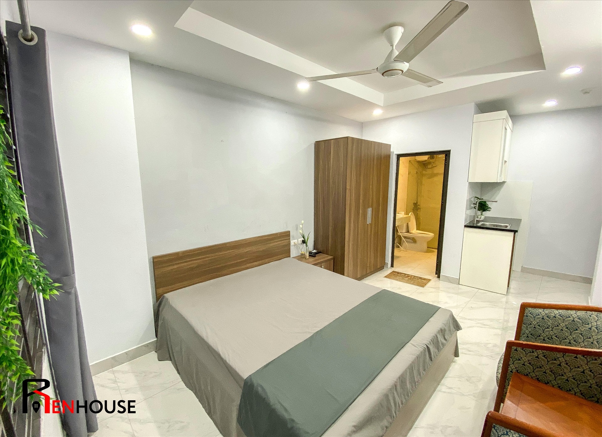 Phòng trọ Studio 28m2 tại RenHouse Đình Thôn - Nam Từ Liêm - Phòng ngủ