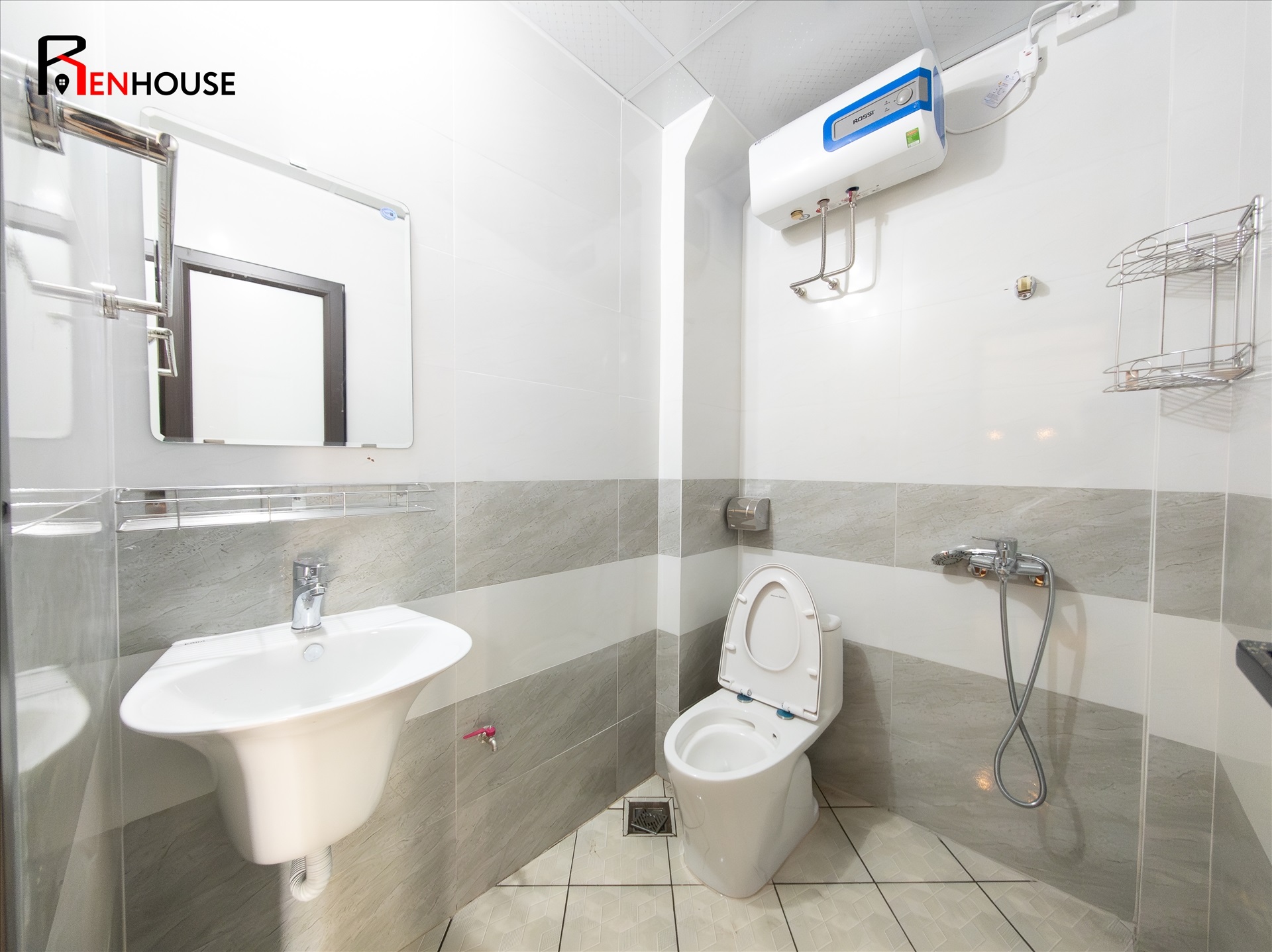 Phòng trọ 1 Phòng ngủ 29m2 tại RenHouse 2 Phú Kiều - Bắc Từ Liêm - Phòng tắm