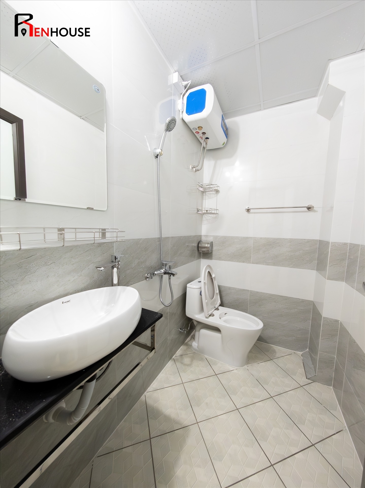 Phòng trọ 1 Phòng ngủ 33m2 tại RenHouse 2 Phú Kiều - Bắc Từ Liêm - Phòng tắm