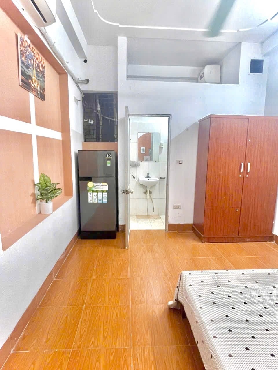 Phòng trọ Studio 25m2 tại Time House Trần Quốc Vượng - Cầu Giấy - Phòng tắm