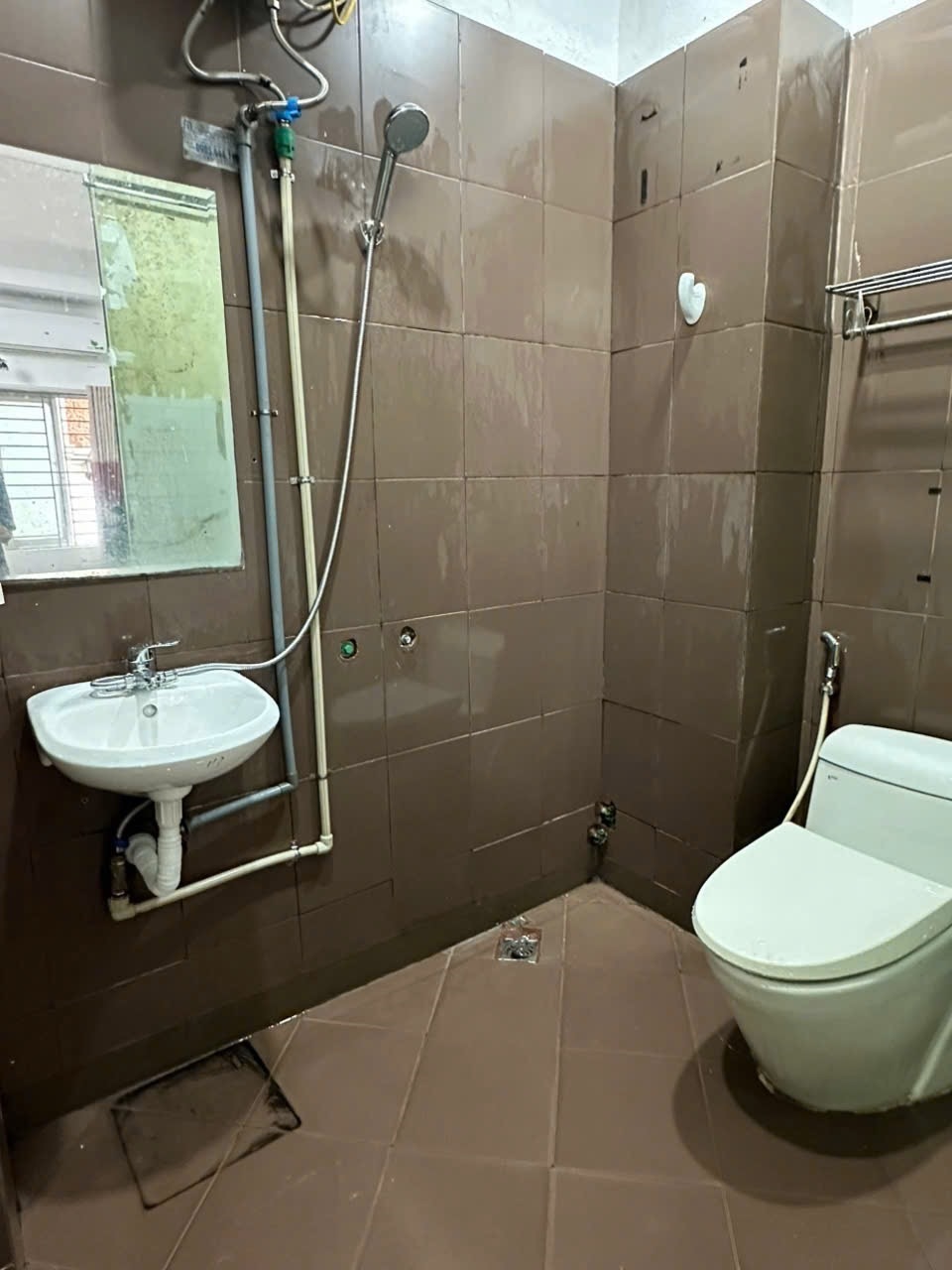 Phòng trọ Studio 25m2 tại Time House 2 Trần Duy Hưng - Cầu Giấy - Phòng tắm