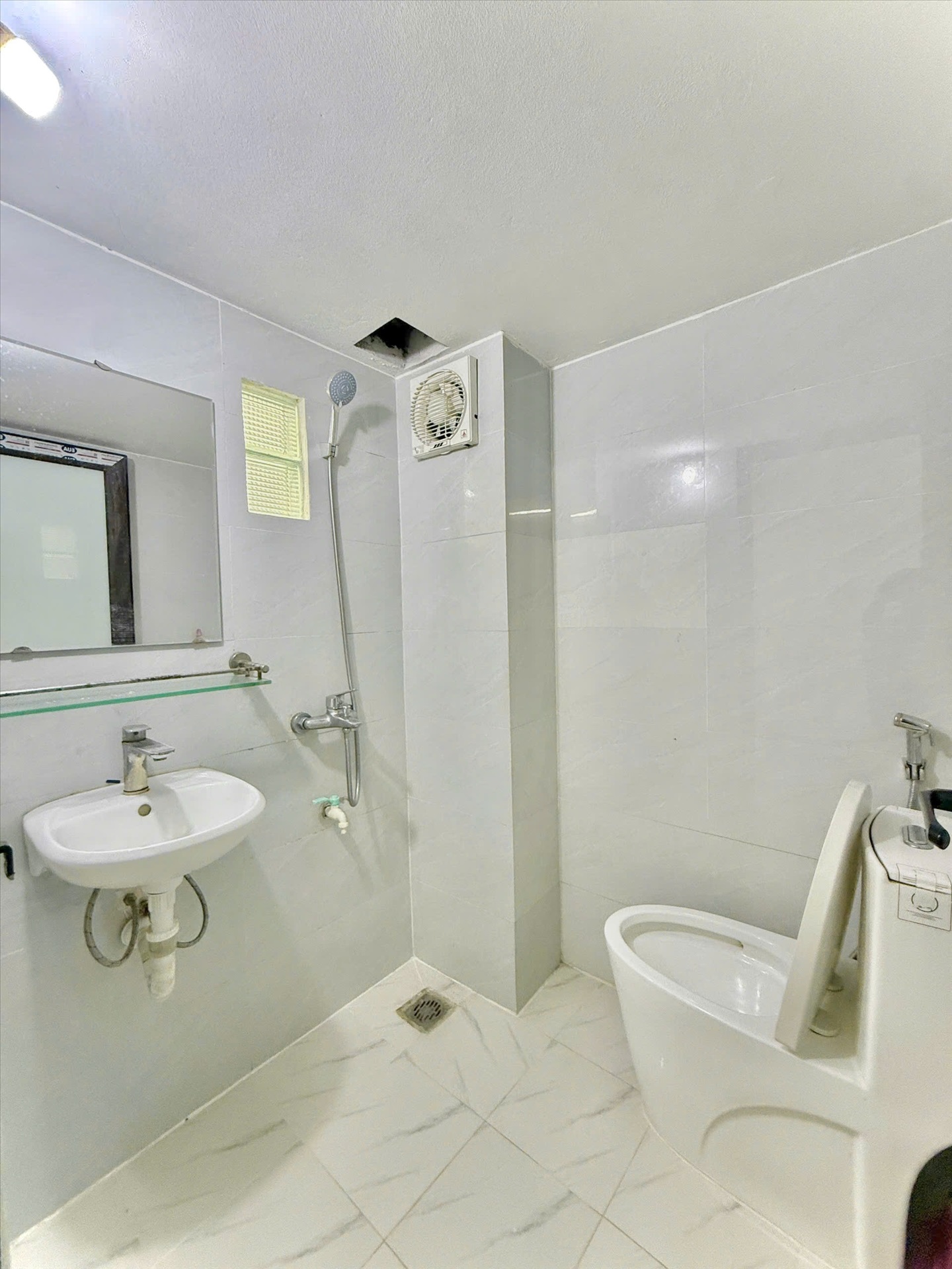 Phòng trọ Studio 25m2 tại Time House 1 Cổ Nhuế - Bắc Từ Liêm - Phòng tắm