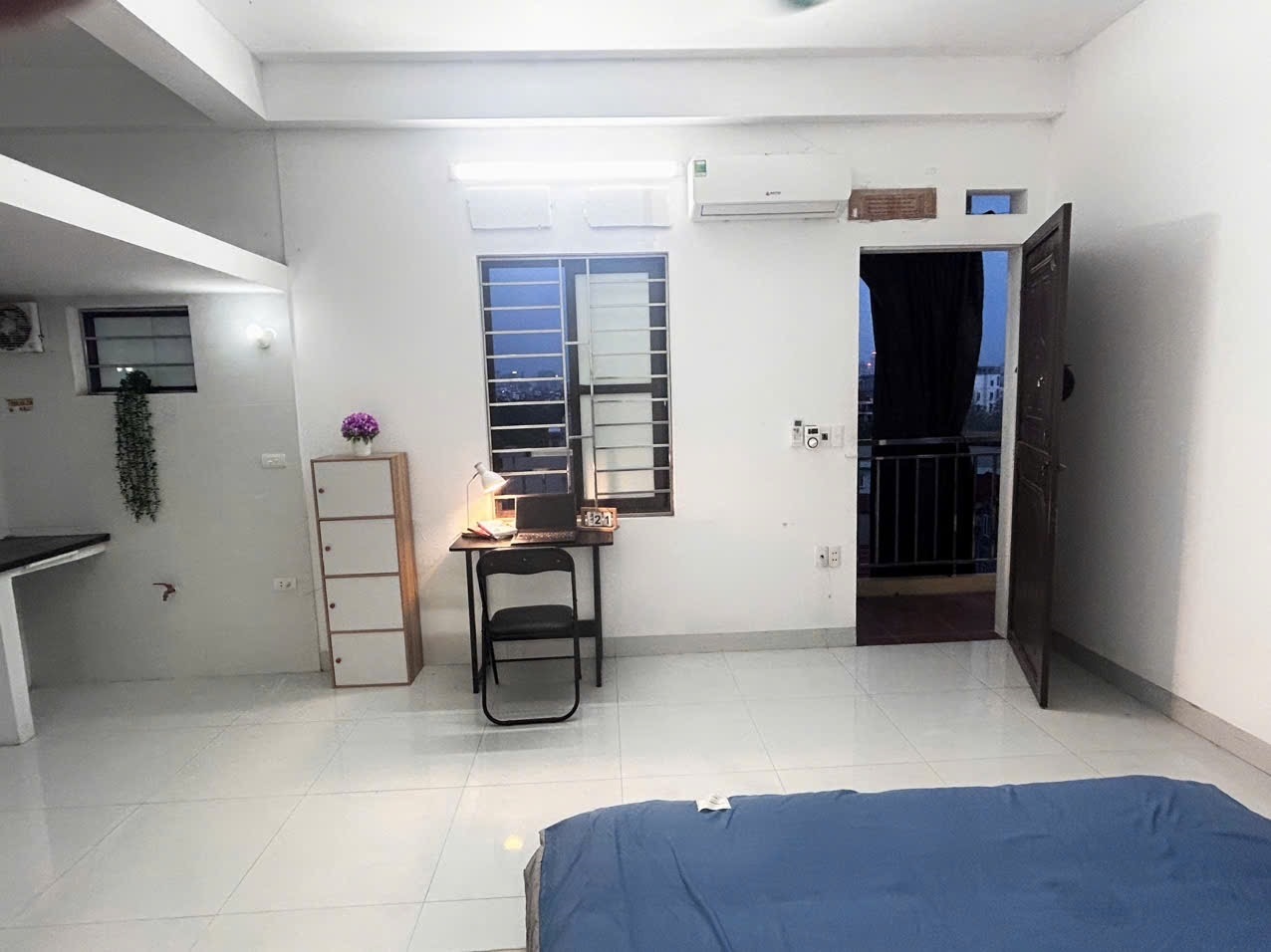 Phòng trọ Duplex 30m2 tại Time House 1 Phú Diễn - Bắc Từ Liêm - Góc làm việc