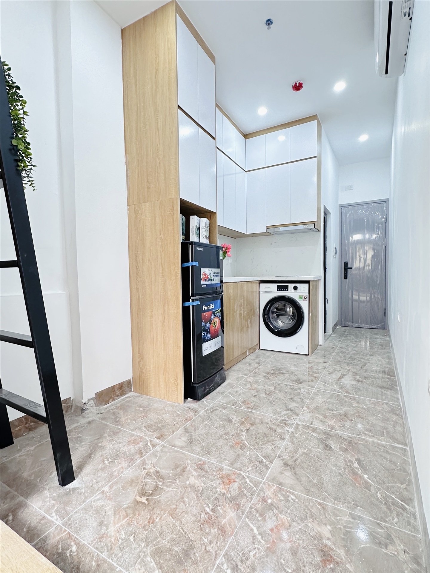 Phòng trọ Duplex 25m2 tại Suha Home Trần Khát Chân - Hai Bà Trưng - Phòng bếp