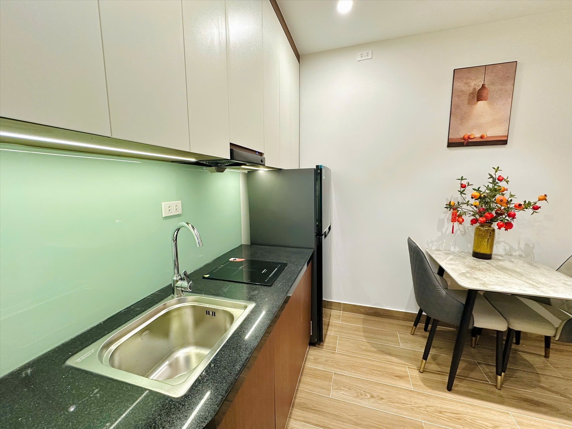 Phòng trọ Studio 30m2 tại TT House Trần Duy Hưng - Cầu Giấy - Phòng bếp