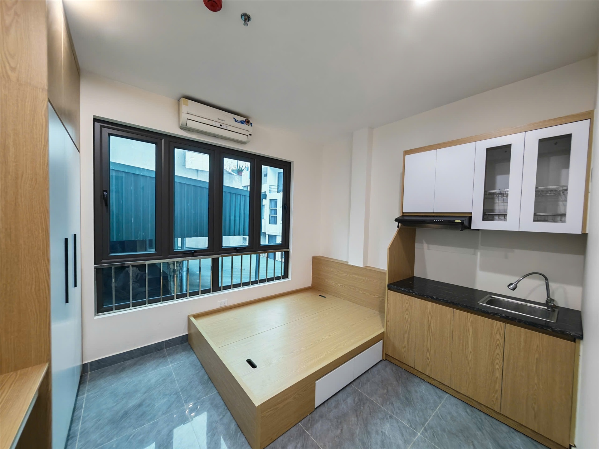 Phòng trọ Studio 25m2 tại LM Land Trung Kính - Cầu Giấy - Phòng ngủ